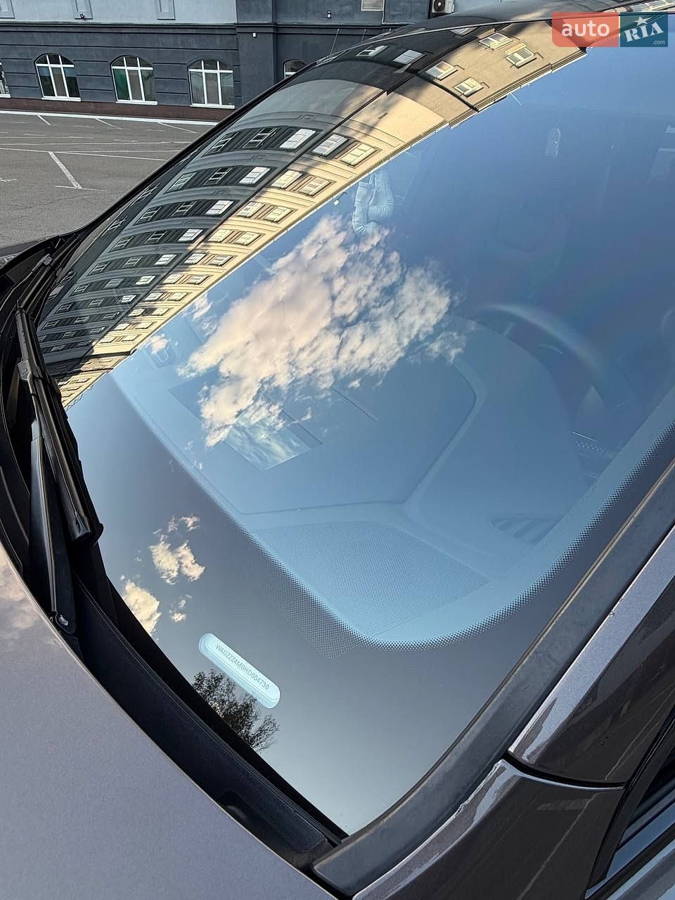 Audi Q7 2016 VIN WAUZZZ4M0HD004730 фото оголошення 32 з 36