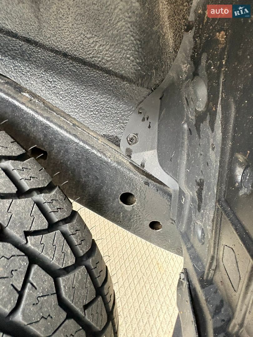 Toyota FJ Cruiser 2008 VIN JTEBU11F88K037802 фото оголошення 23 з 31