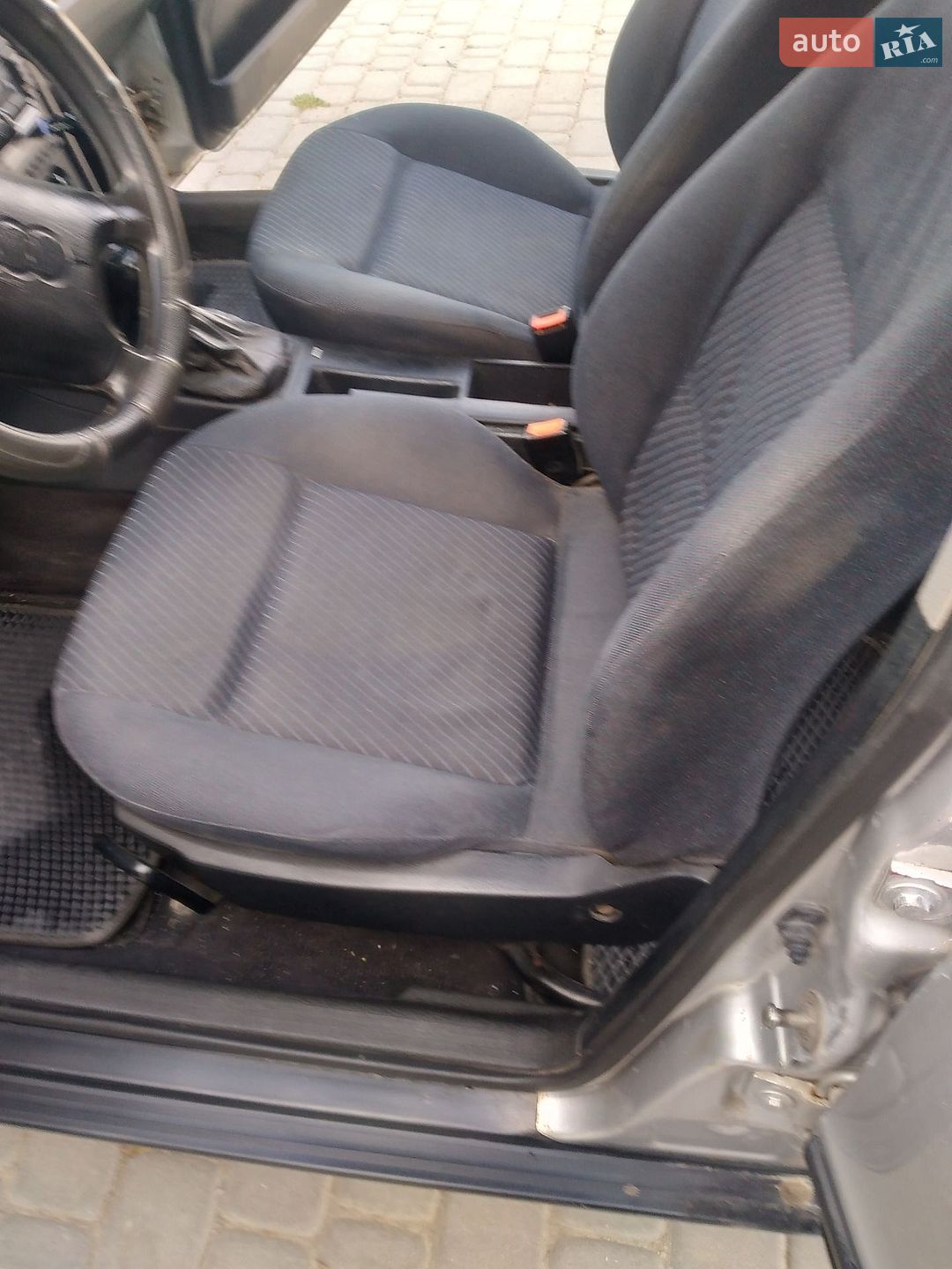Audi 80 1994 VIN WAUZZZ8CZRA012703 фото оголошення 18 з 21