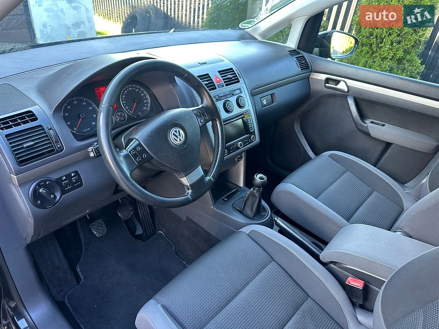 Volkswagen Touran 2010 VIN WVGZZZ1TZAW079681 фото оголошення 25 з 64