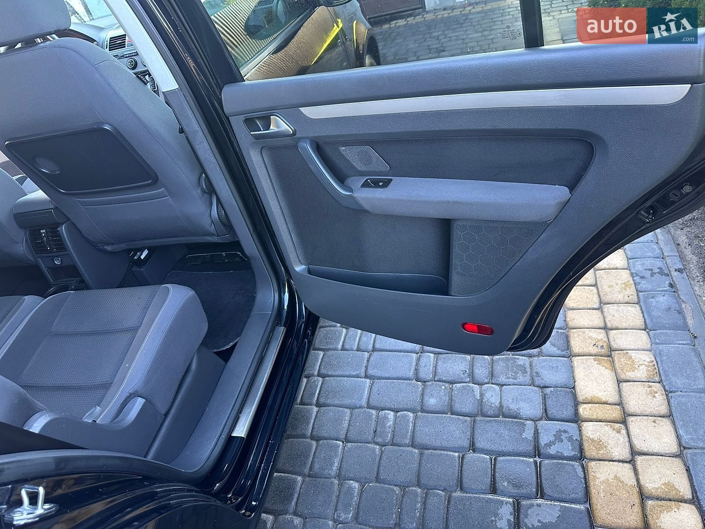 Volkswagen Touran 2010 VIN WVGZZZ1TZAW079681 фото оголошення 44 з 64