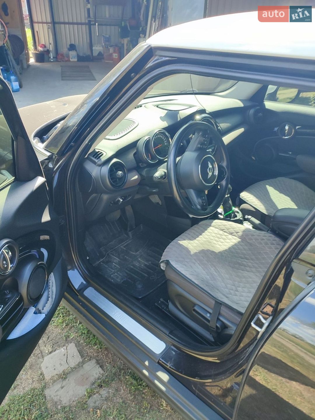 Mini Cooper 2015 VIN WMWXS510102B10225 фото оголошення 5 з 12