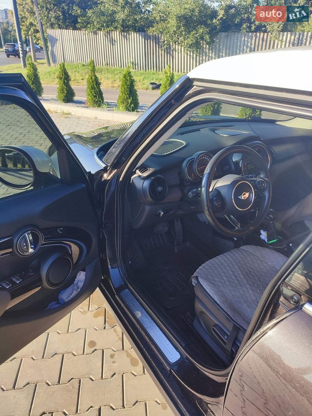 Mini Cooper 2015 VIN WMWXS510102B10225 фото оголошення 6 з 12