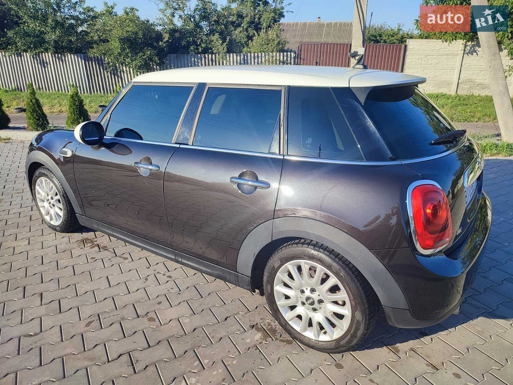 Mini Cooper 2015 VIN WMWXS510102B10225 фото оголошення 3 з 12