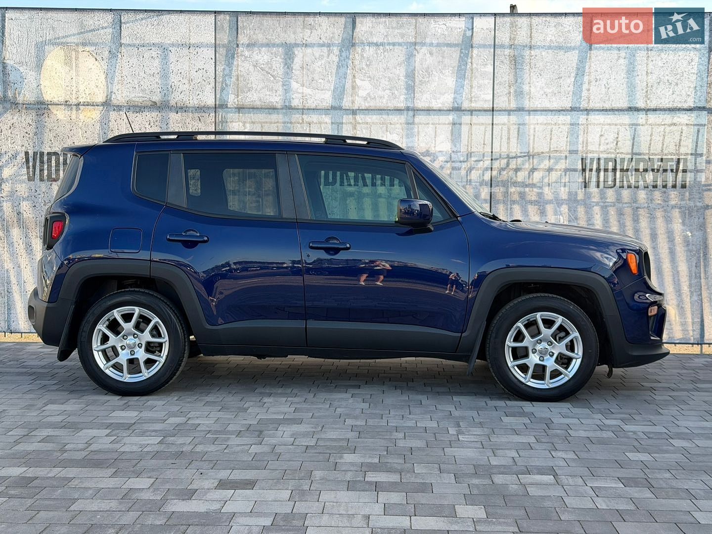 Jeep Renegade 2020 VIN ZACNJABBXLPL72089 фото оголошення 10 з 35