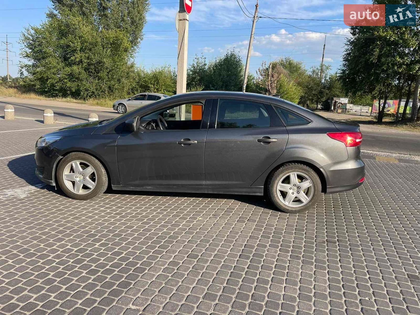 Ford Focus 2017 VIN 1FADP3E28HL347522 фото оголошення 21 з 32
