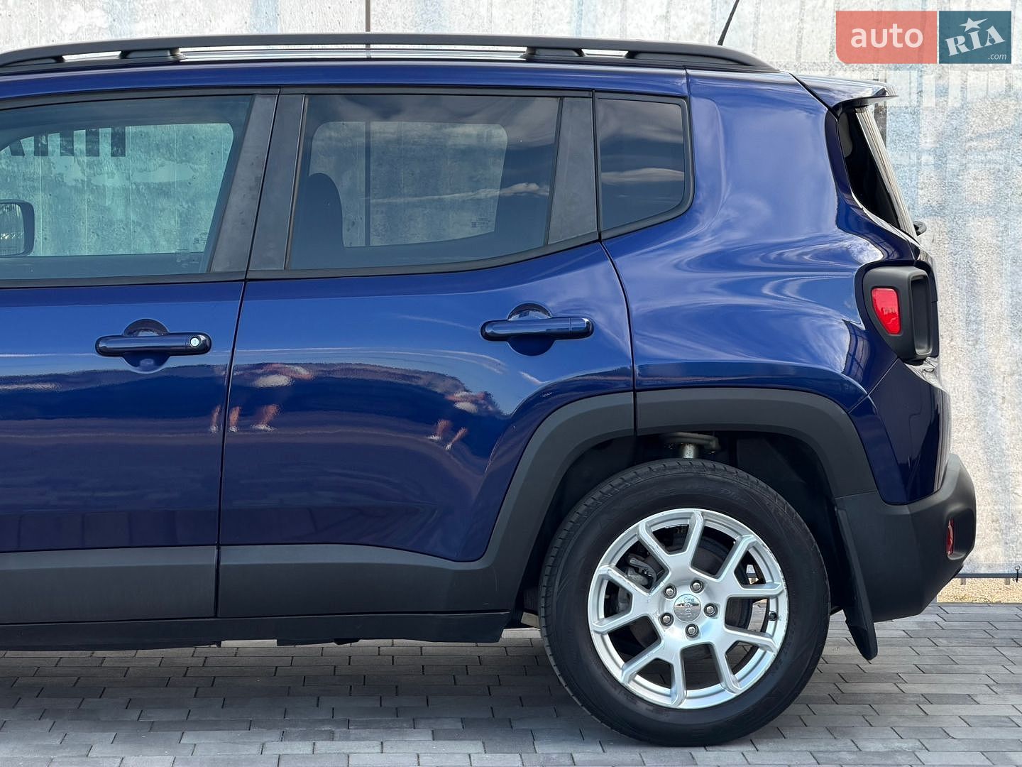 Jeep Renegade 2020 VIN ZACNJABBXLPL72089 фото оголошення 15 з 35