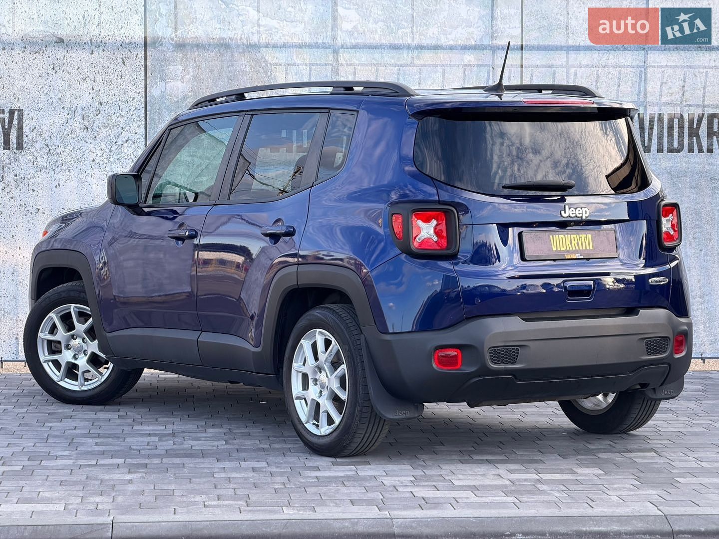 Jeep Renegade 2020 VIN ZACNJABBXLPL72089 фото оголошення 16 з 35