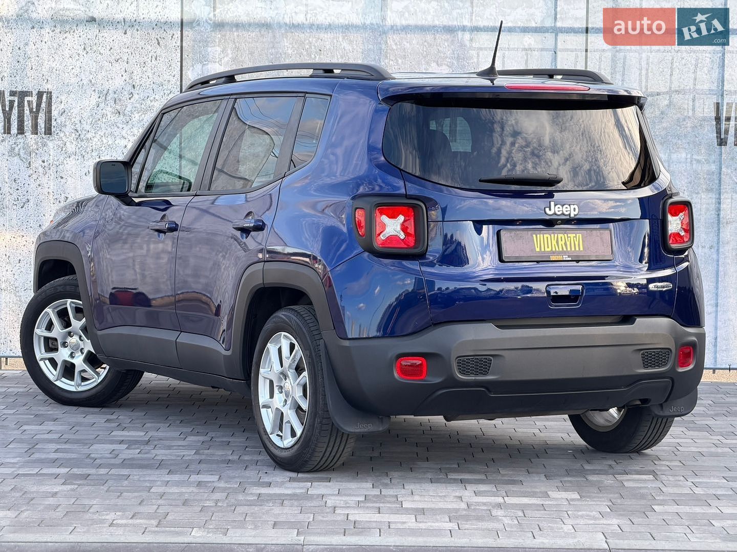 Jeep Renegade 2020 VIN ZACNJABBXLPL72089 фото оголошення 17 з 35