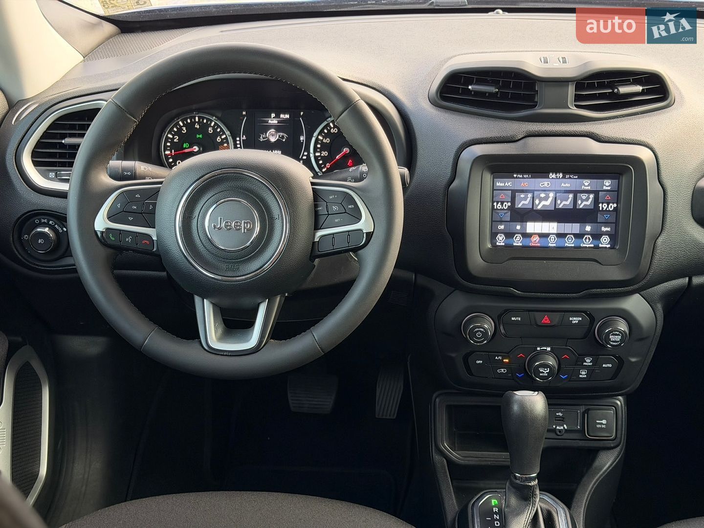 Jeep Renegade 2020 VIN ZACNJABBXLPL72089 фото оголошення 22 з 35