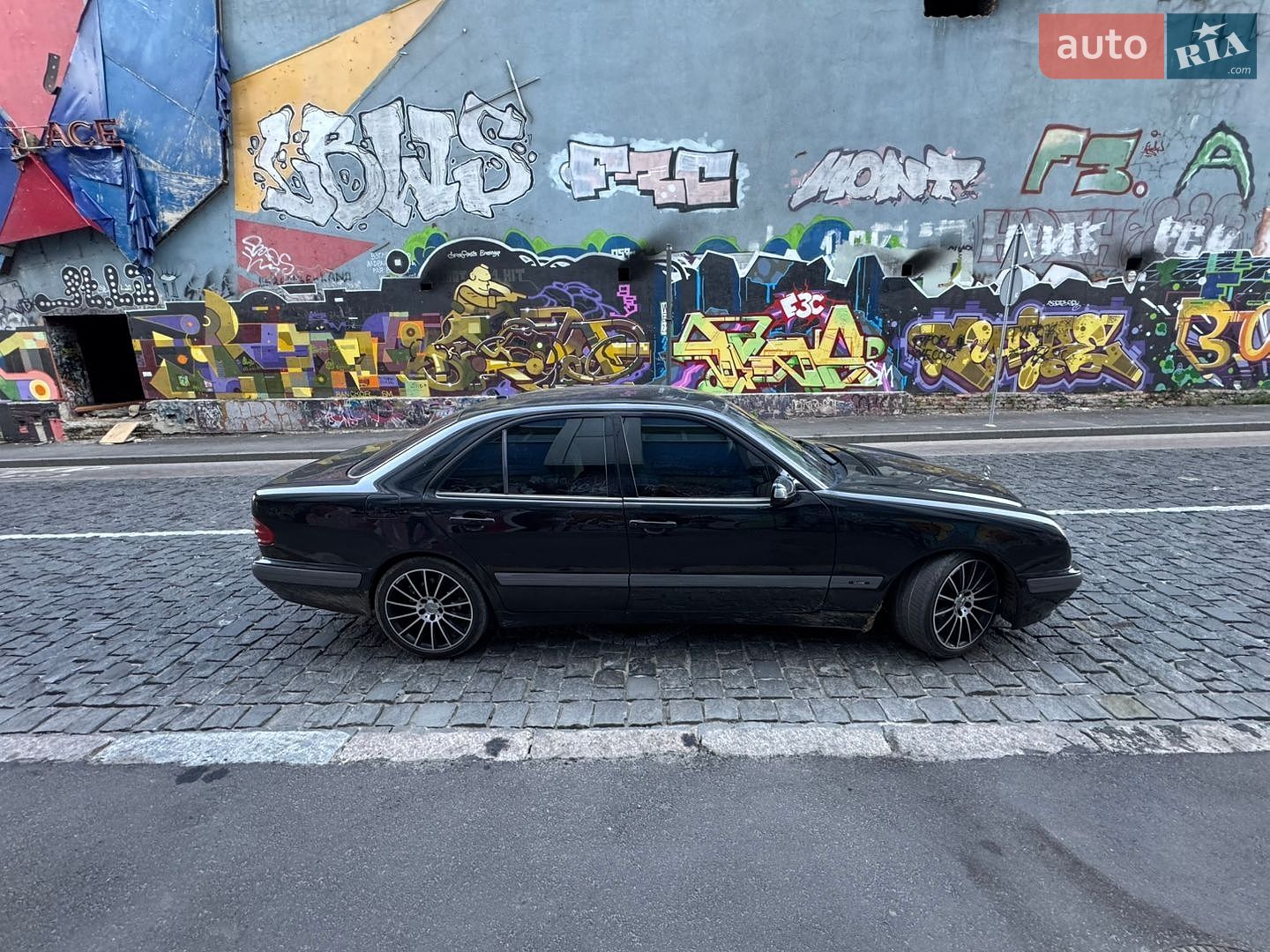 Mercedes-Benz E-Class 2000 VIN WDB2100481B201775 фото оголошення 3 з 10