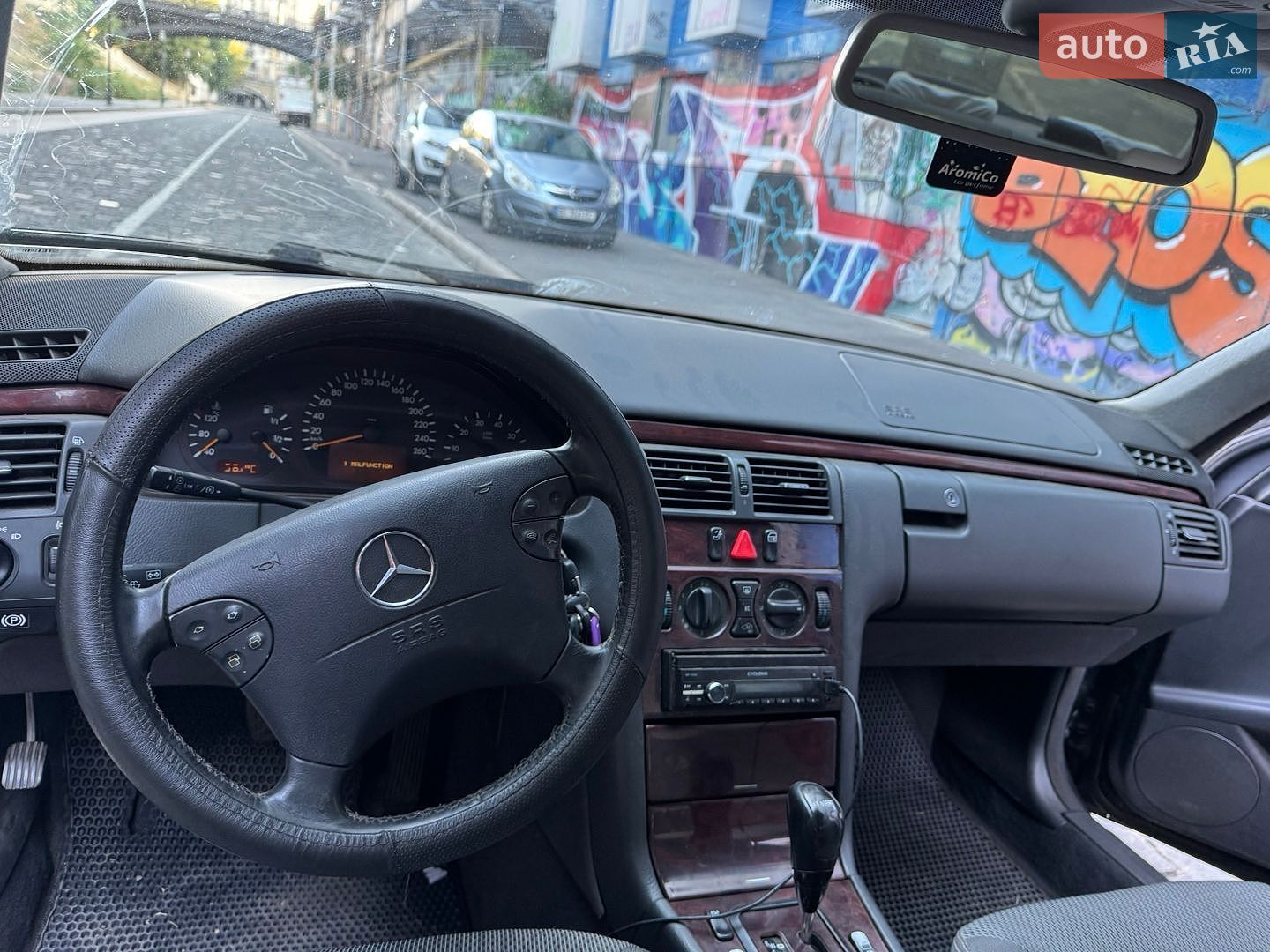 Mercedes-Benz E-Class 2000 VIN WDB2100481B201775 фото оголошення 8 з 10