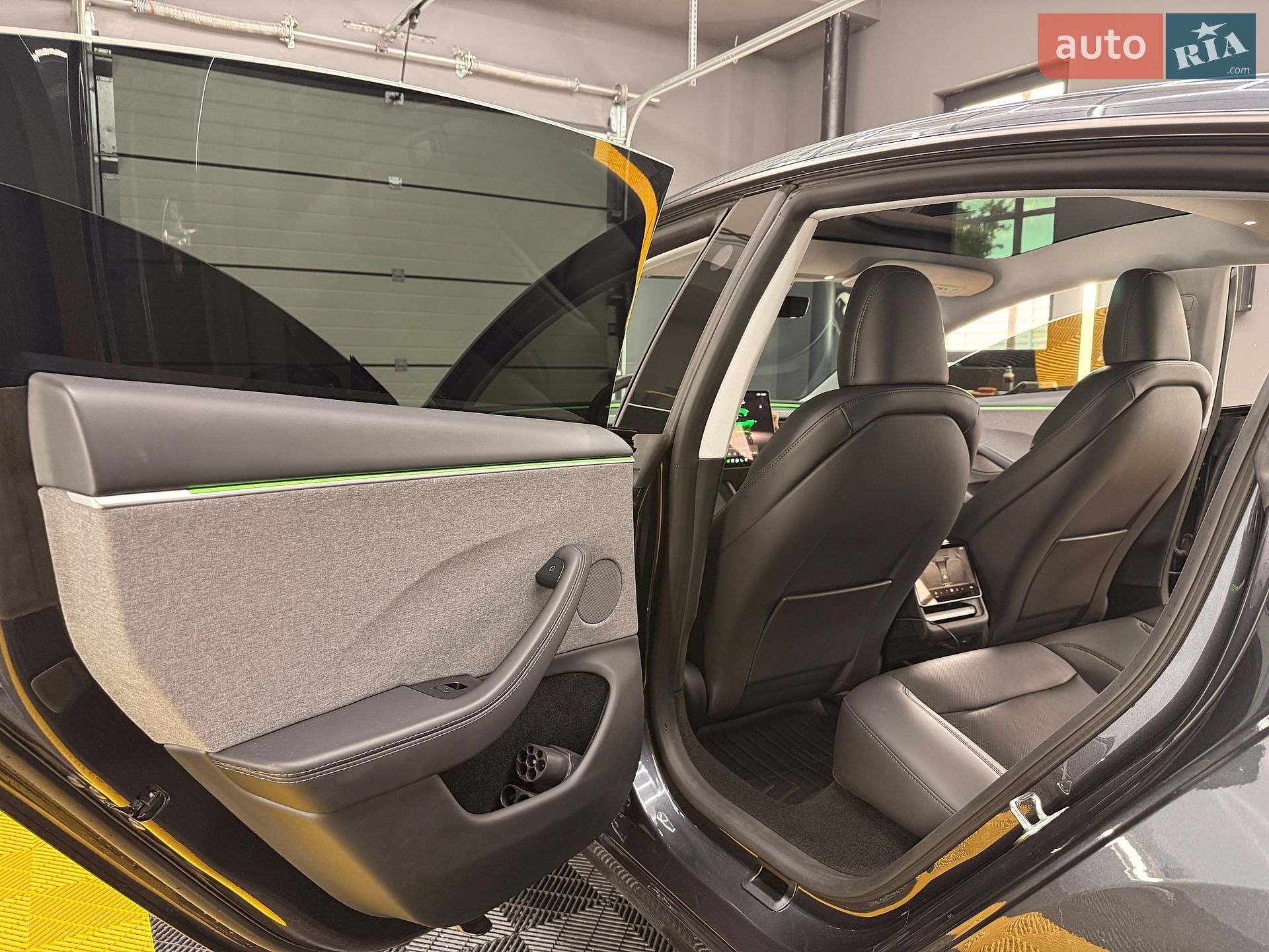 Tesla Model 3 2025 VIN 5YJ3E1EA6SF021557 фото оголошення 63 з 78