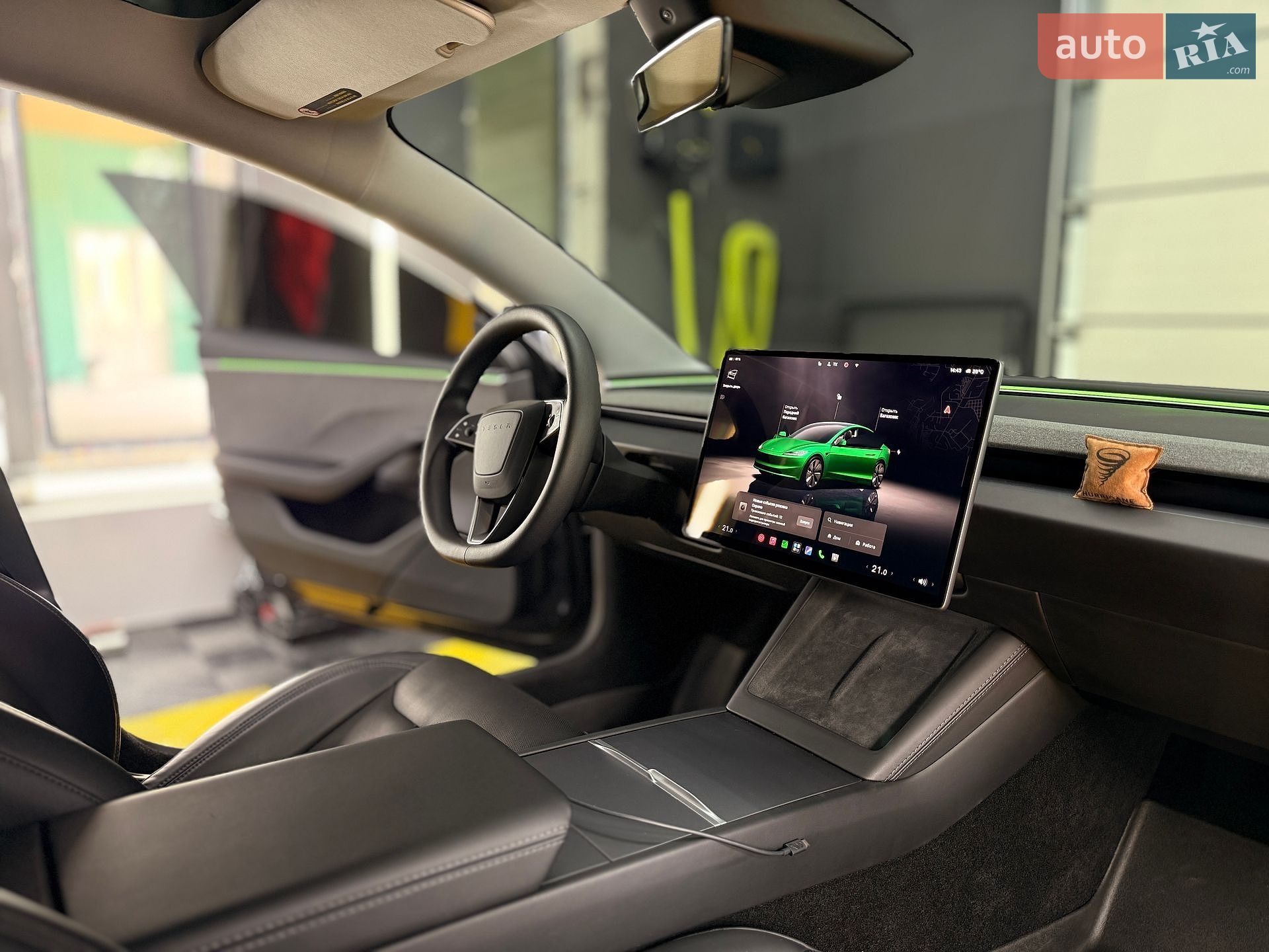 Tesla Model 3 2025 VIN 5YJ3E1EA6SF021557 фото оголошення 46 з 78
