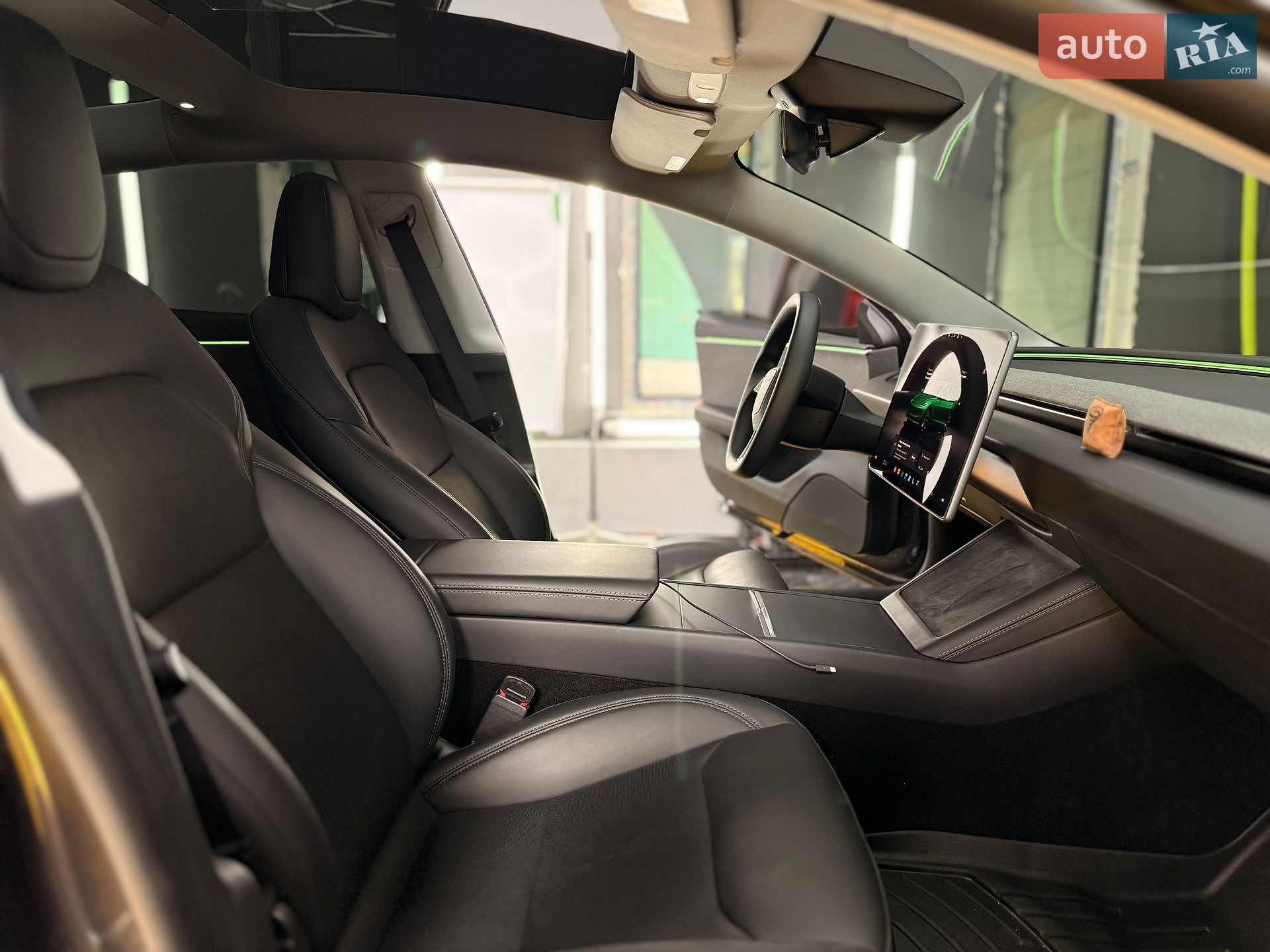 Tesla Model 3 2025 VIN 5YJ3E1EA6SF021557 фото оголошення 50 з 78