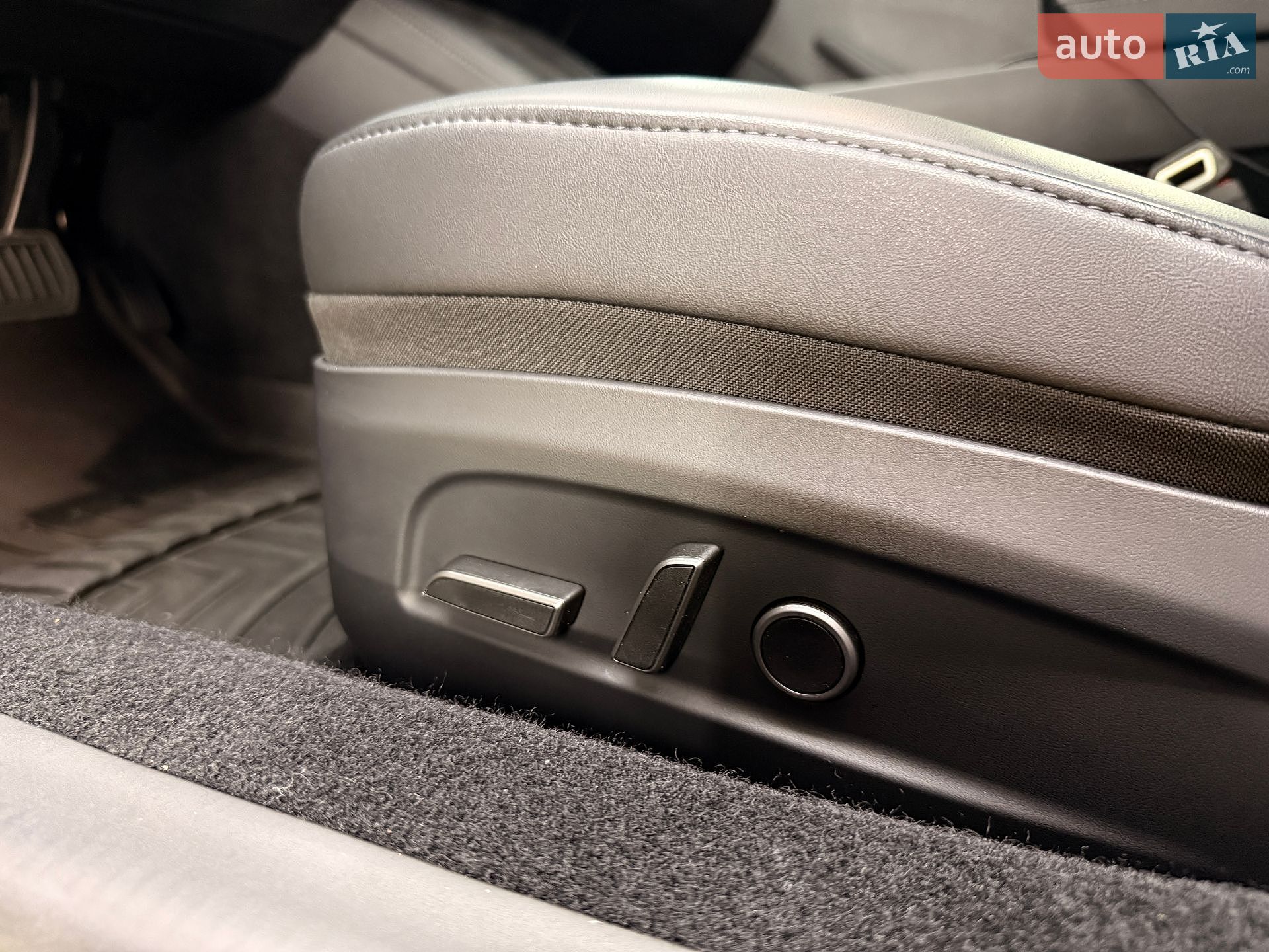 Tesla Model 3 2025 VIN 5YJ3E1EA6SF021557 фото оголошення 55 з 78