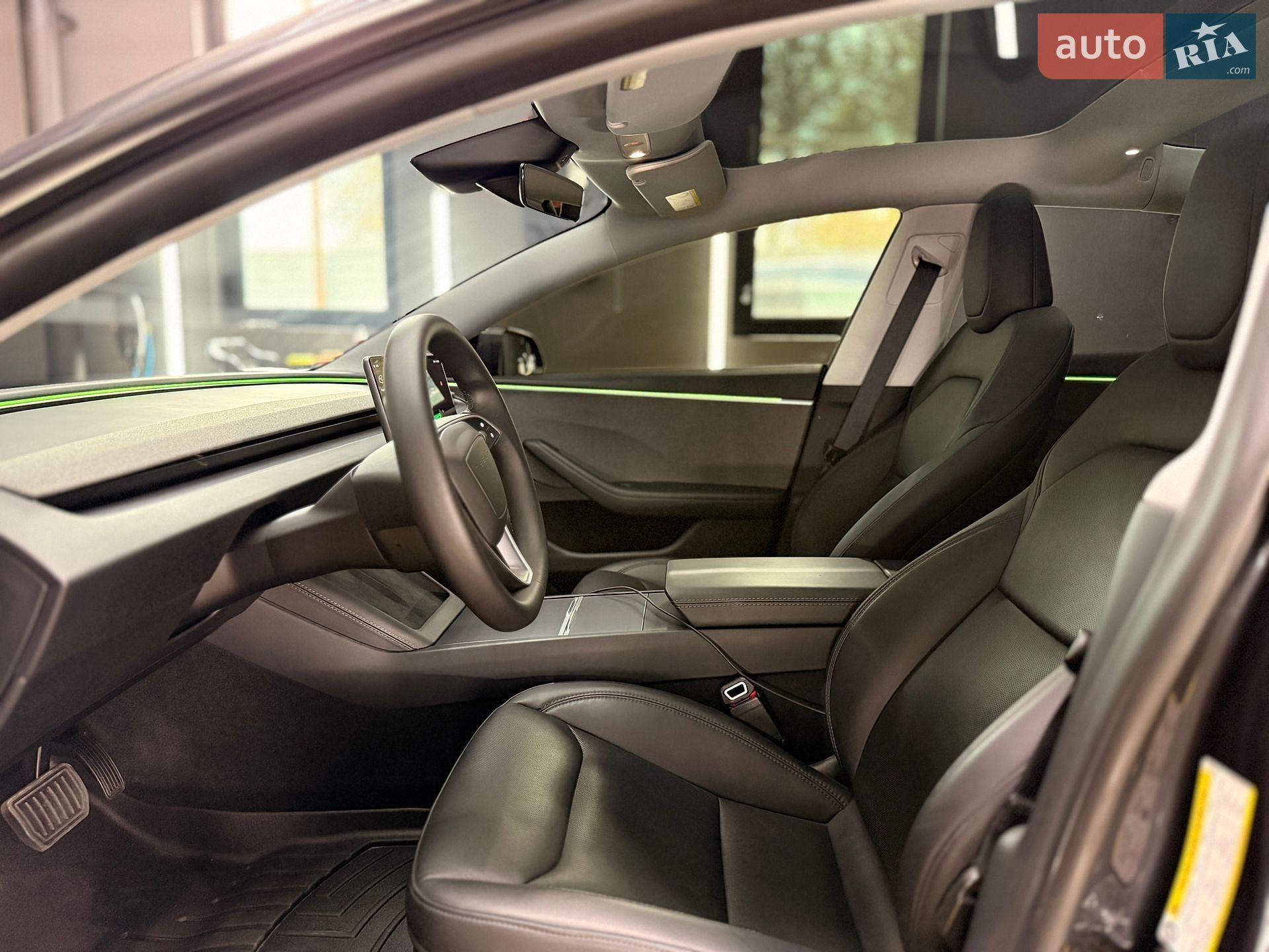Tesla Model 3 2025 VIN 5YJ3E1EA6SF021557 фото оголошення 43 з 78