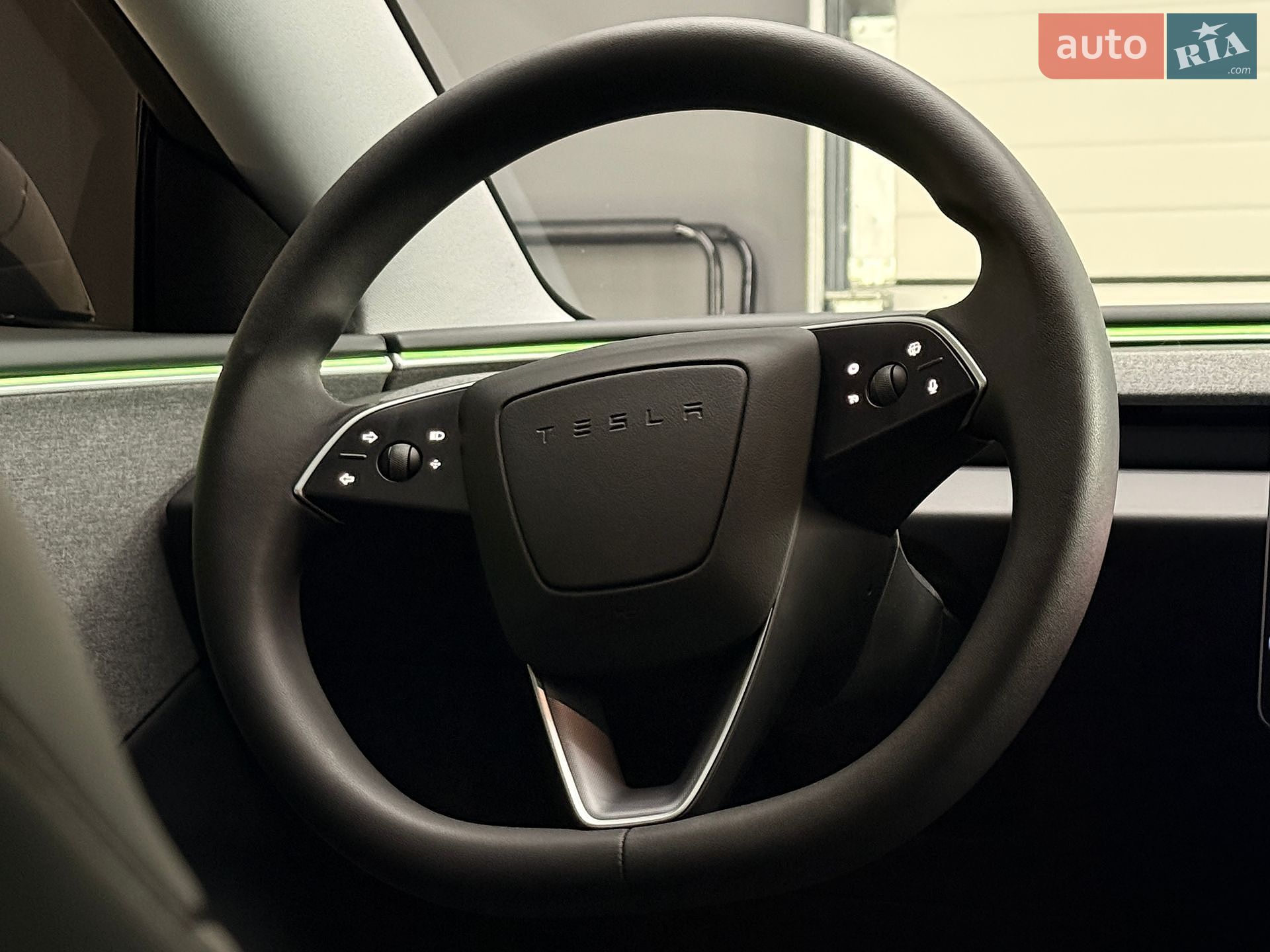 Tesla Model 3 2025 VIN 5YJ3E1EA6SF021557 фото оголошення 53 з 78