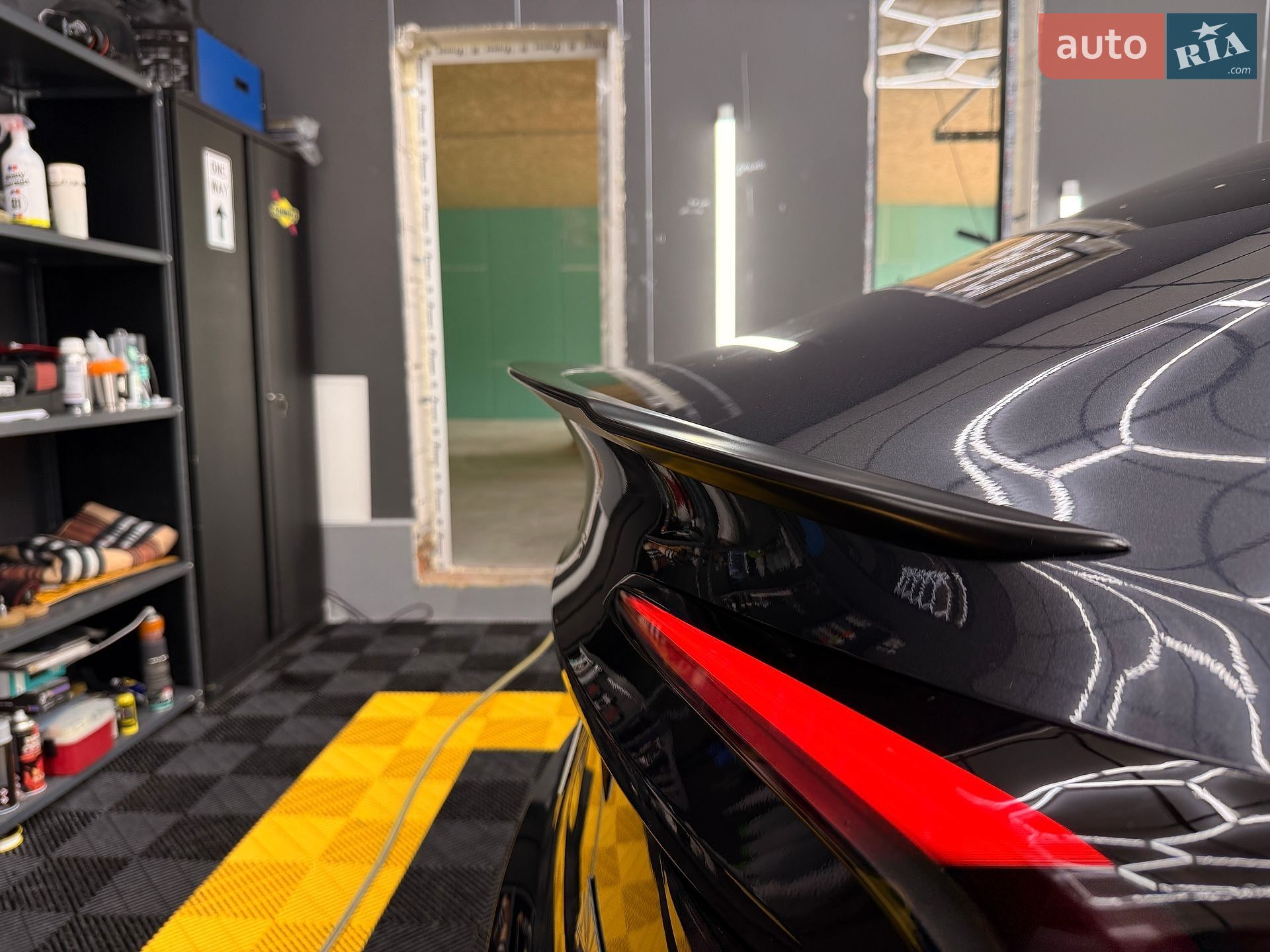 Tesla Model 3 2025 VIN 5YJ3E1EA6SF021557 фото оголошення 27 з 78