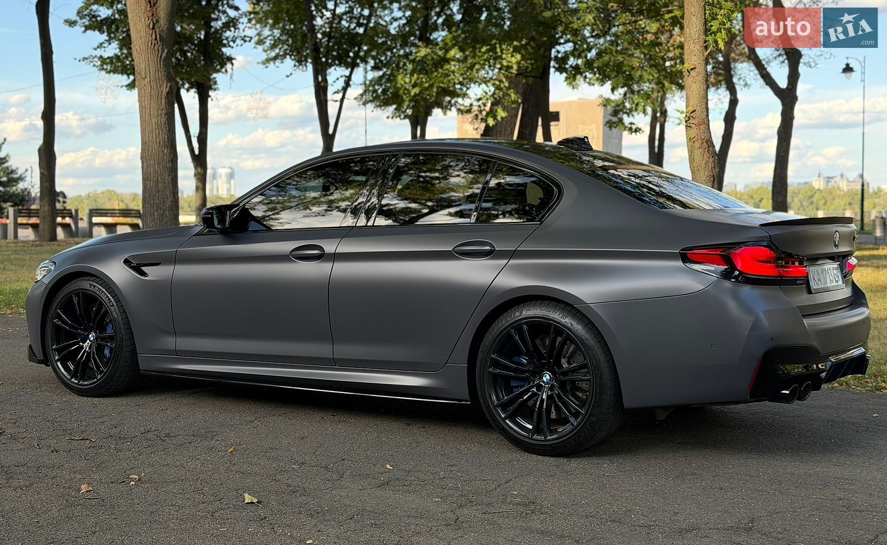 BMW M5 2020 VIN WBS83CH09MCF25185 фото оголошення 3 з 55