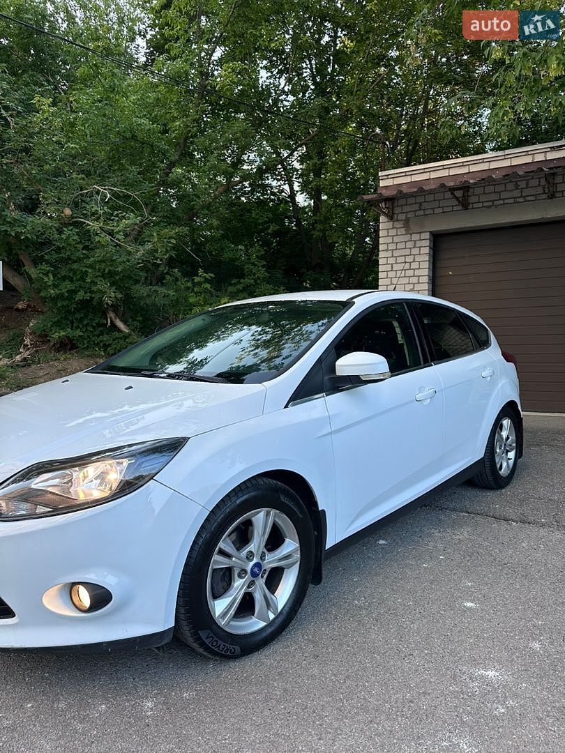 Ford Focus 2012 VIN WF0KXXGCBKCB49520 фото оголошення 15 з 29