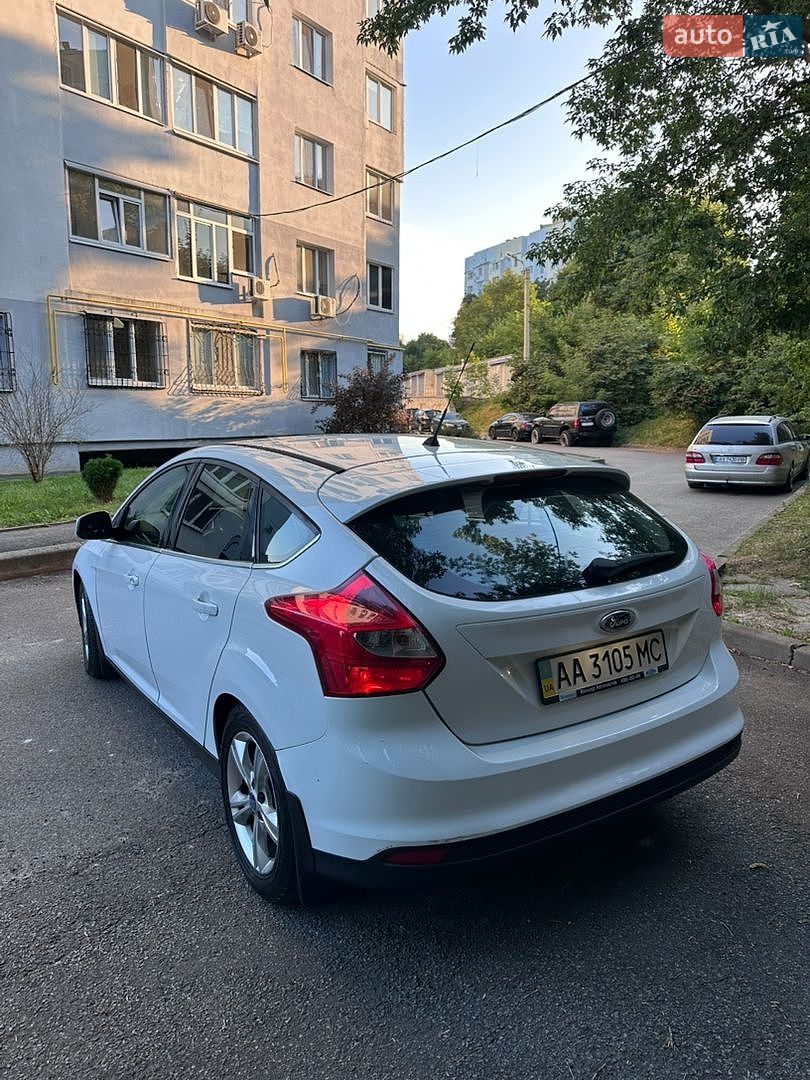 Ford Focus 2012 VIN WF0KXXGCBKCB49520 фото оголошення 12 з 29