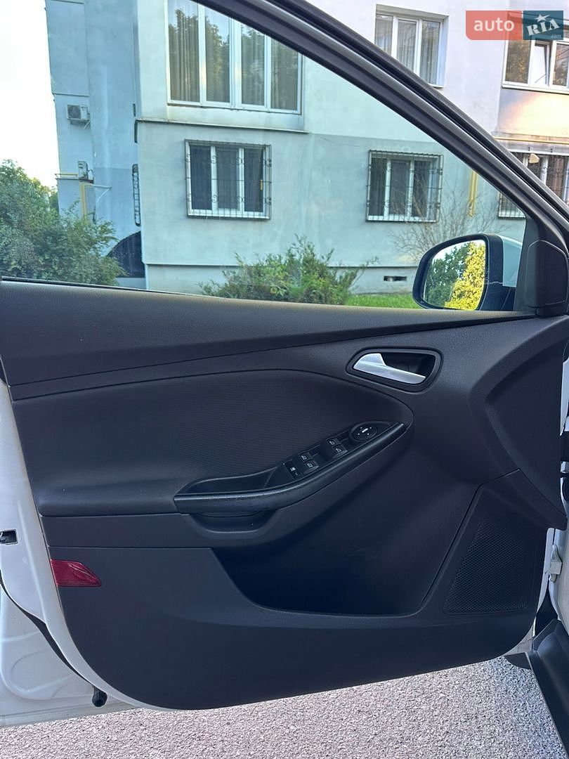 Ford Focus 2012 VIN WF0KXXGCBKCB49520 фото оголошення 21 з 29