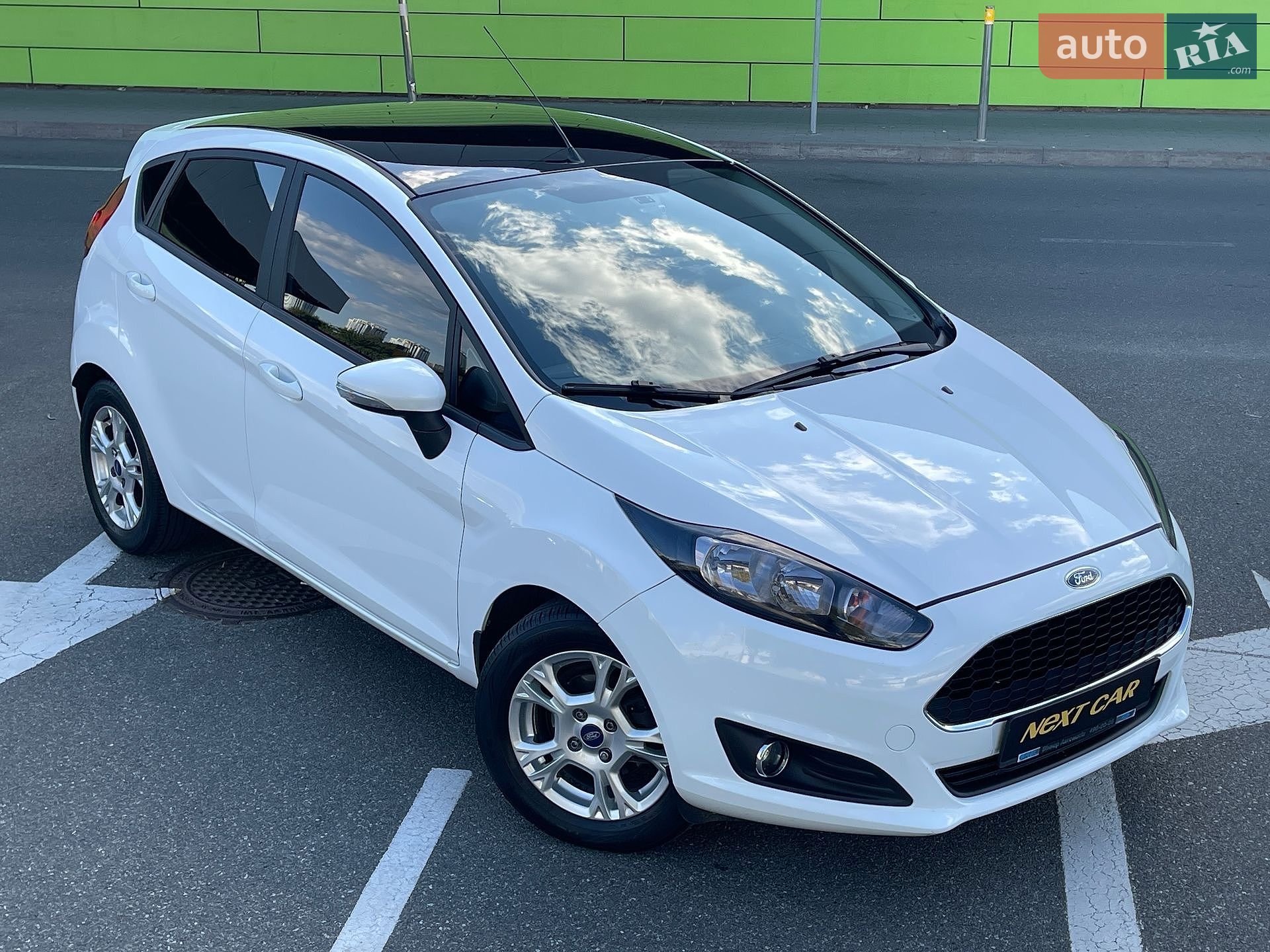 Ford Fiesta 2017 VIN WF0DXXGAKDHM02413 фото оголошення 5 з 37