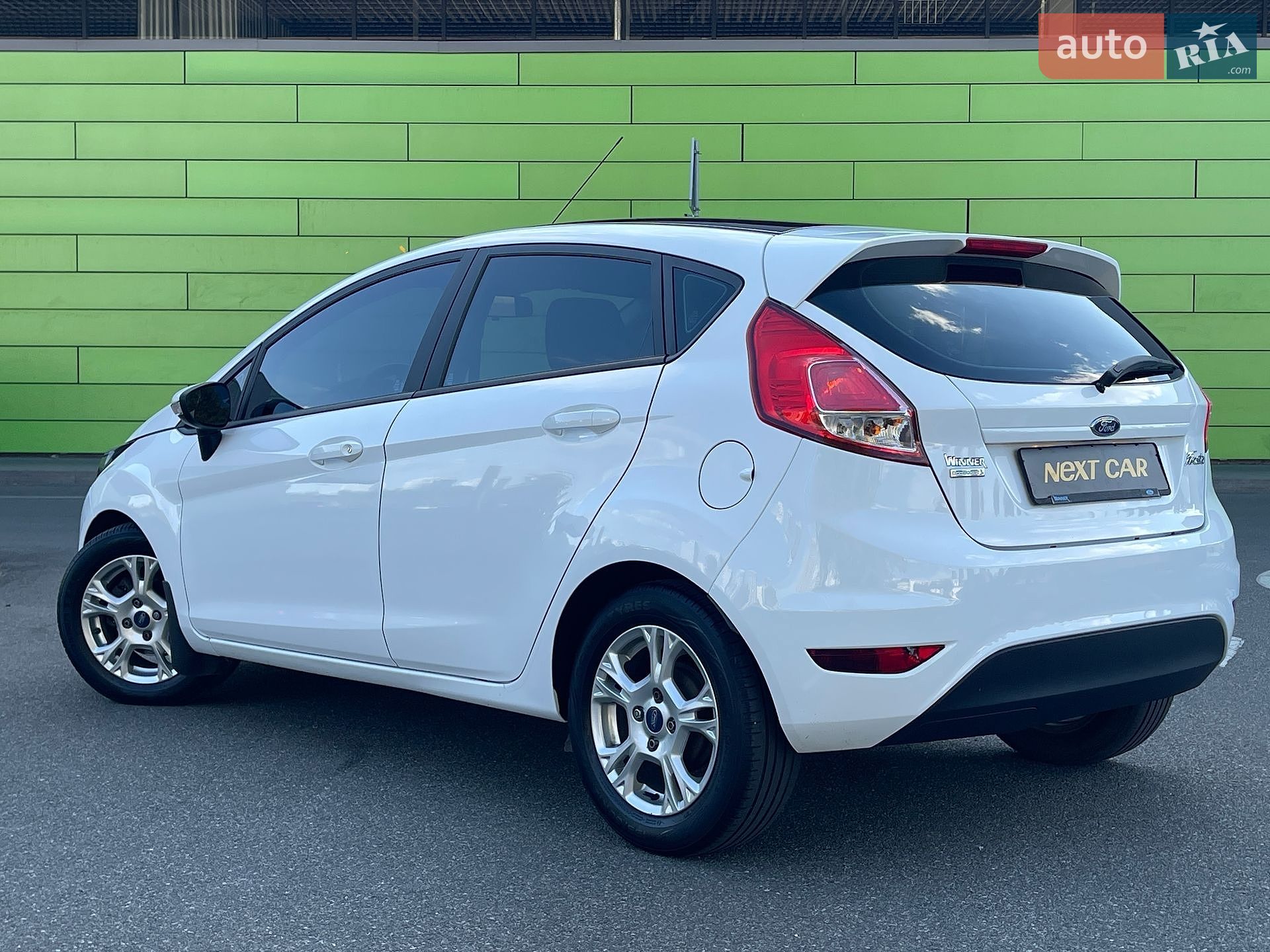 Ford Fiesta 2017 VIN WF0DXXGAKDHM02413 фото оголошення 10 з 37