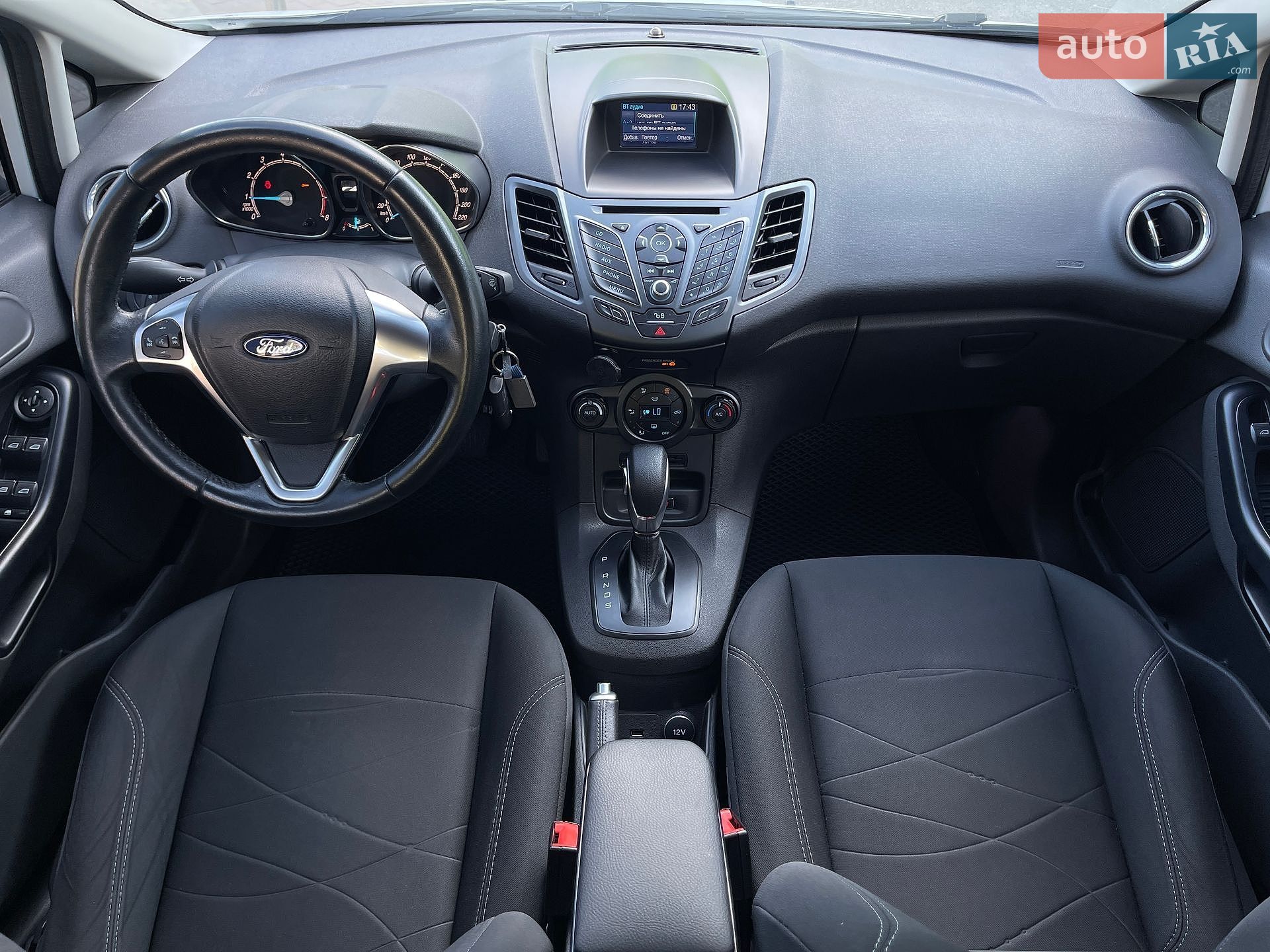 Ford Fiesta 2017 VIN WF0DXXGAKDHM02413 фото оголошення 14 з 37