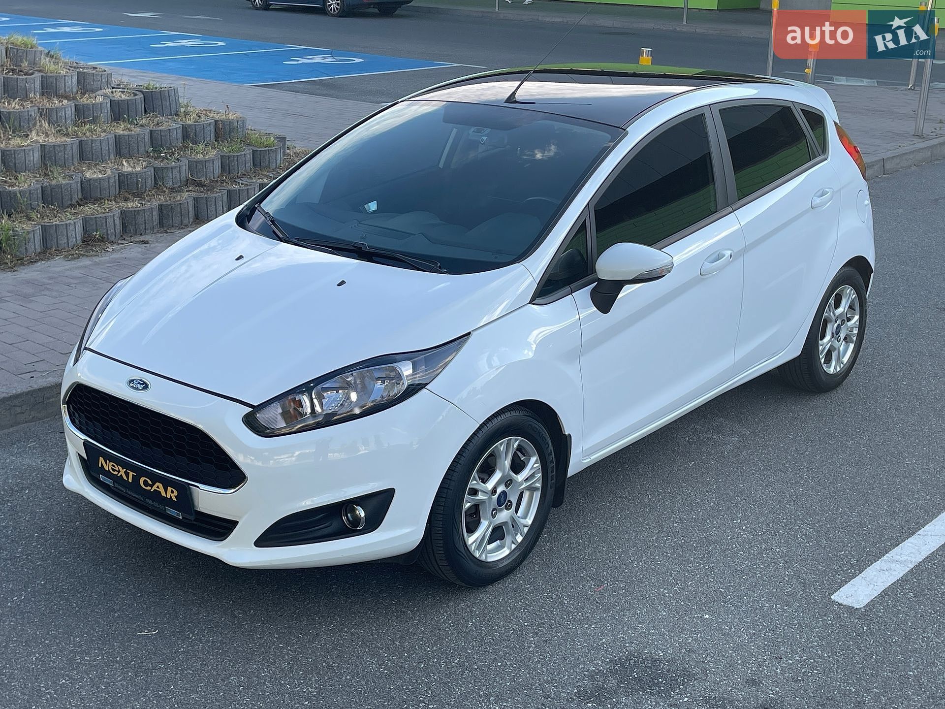 Ford Fiesta 2017 VIN WF0DXXGAKDHM02413 фото оголошення 13 з 37