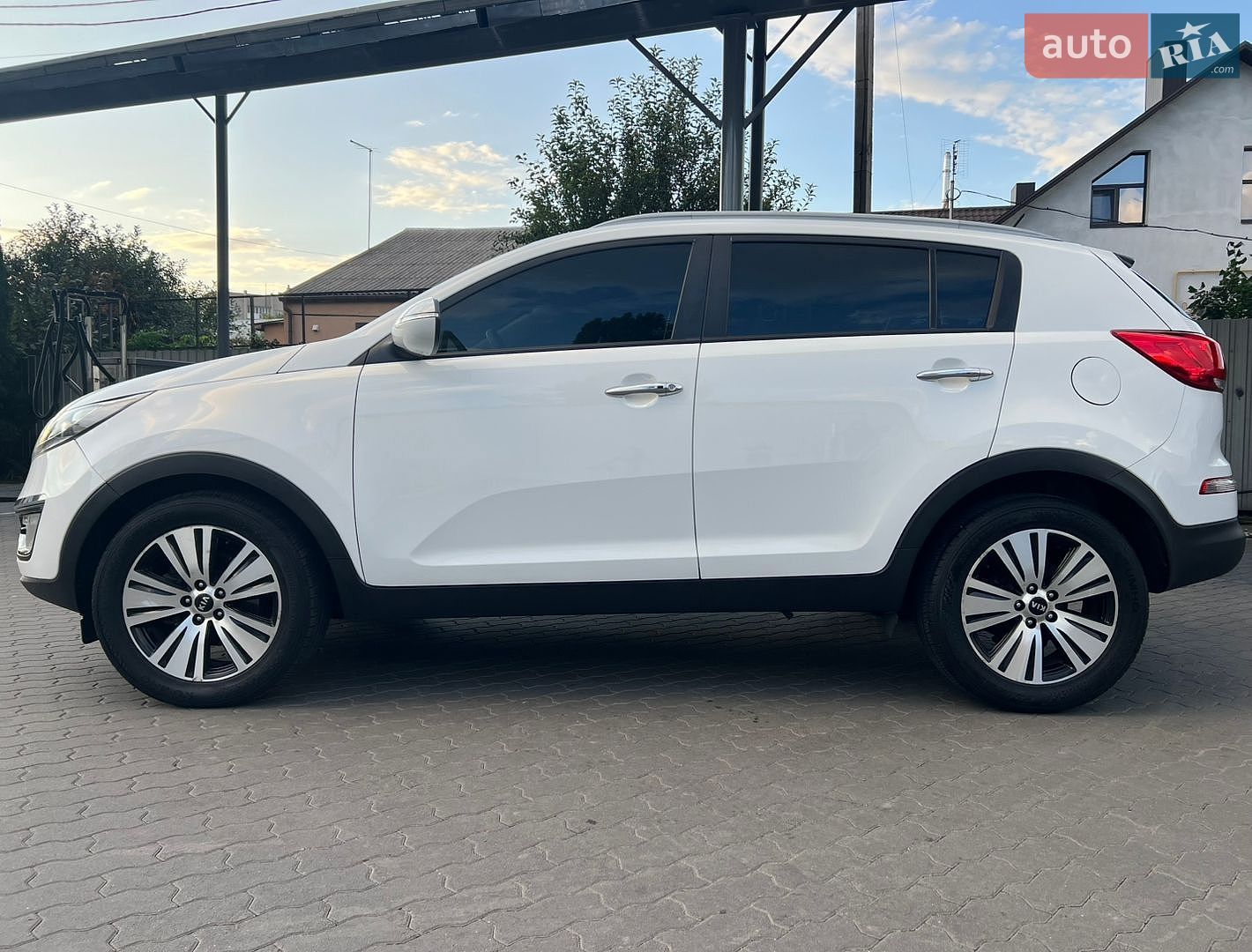 Kia Sportage 2013 VIN KNAPE813BEK574242 фото оголошення 3 з 102