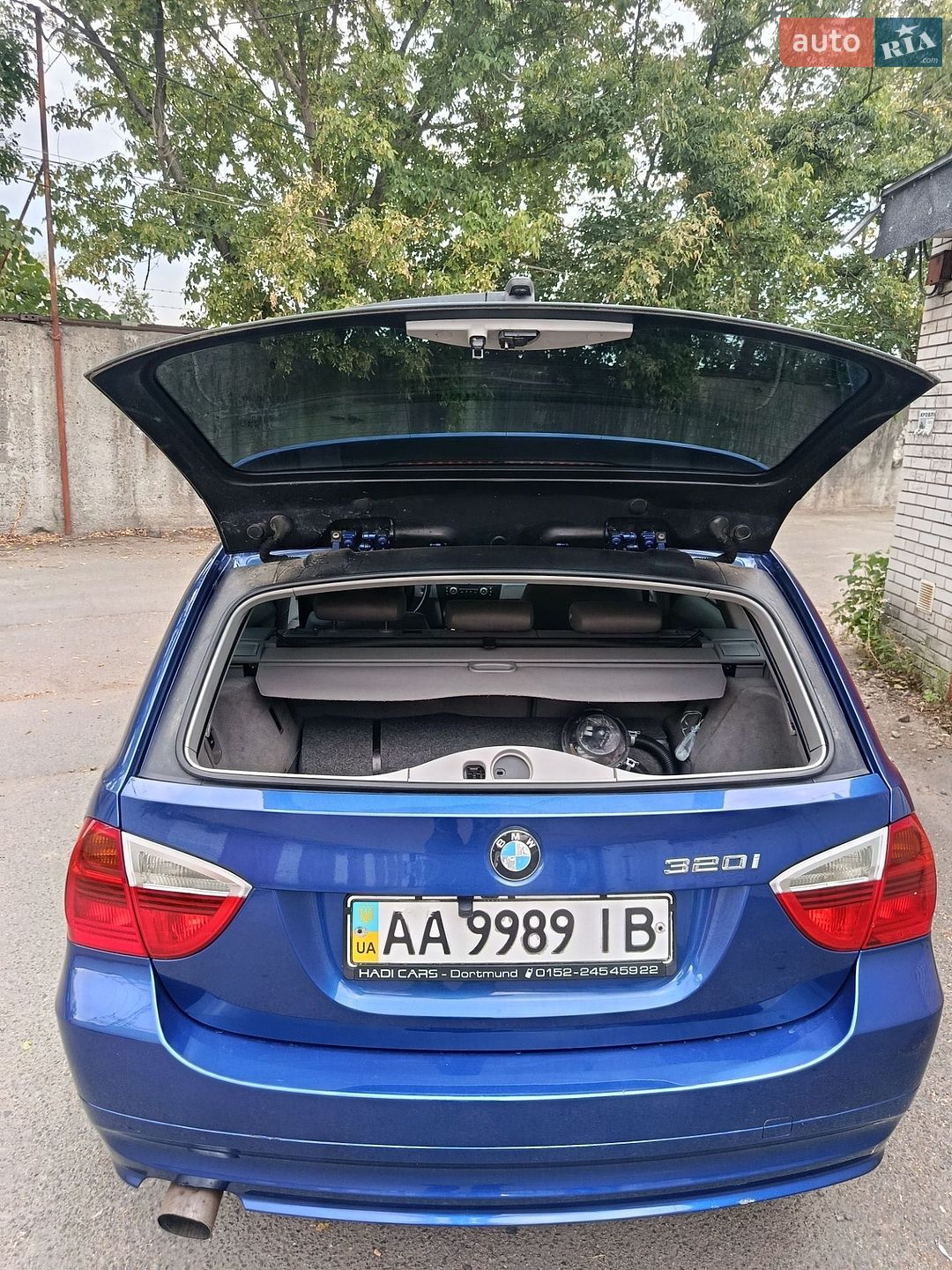 BMW 3 Series 2006 VIN WBAVR71080FT32698 фото оголошення 9 з 39