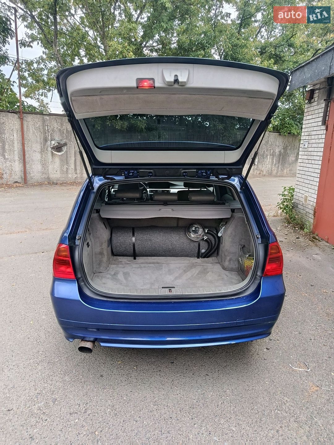 BMW 3 Series 2006 VIN WBAVR71080FT32698 фото оголошення 10 з 39