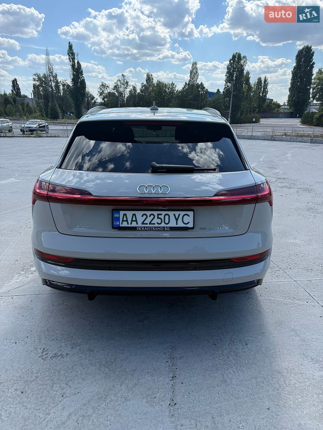 Audi e-tron 2021 VIN WAUZZZGEXMB038779 фото оголошення 7 з 11