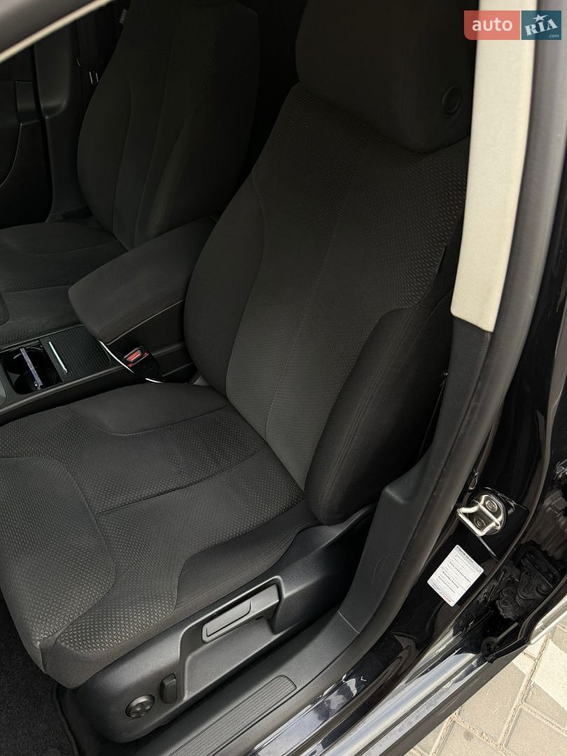 Volkswagen Passat 2010 VIN WVWZZZ3CZAE149582 фото оголошення 8 з 14