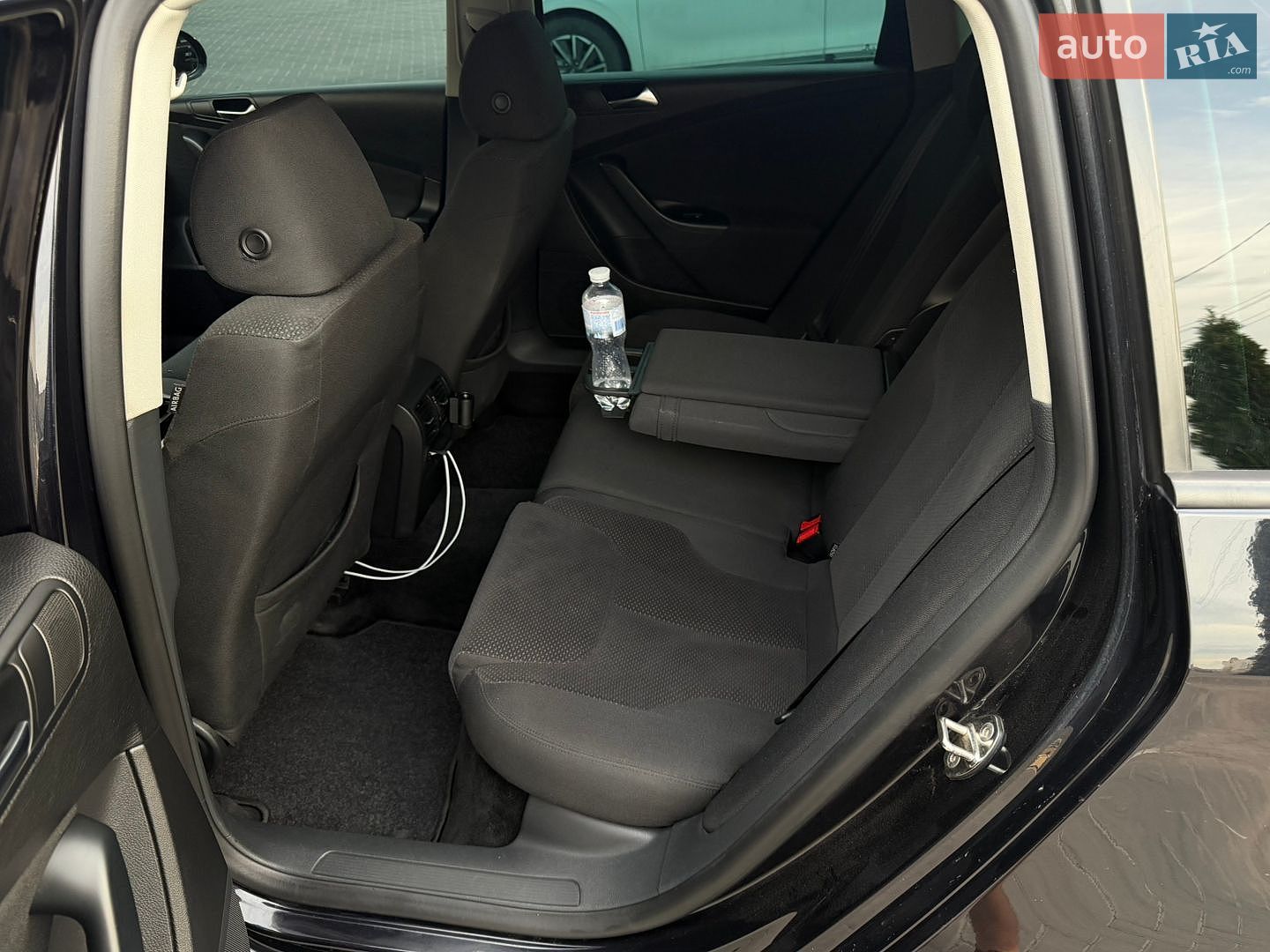Volkswagen Passat 2010 VIN WVWZZZ3CZAE149582 фото оголошення 9 з 14