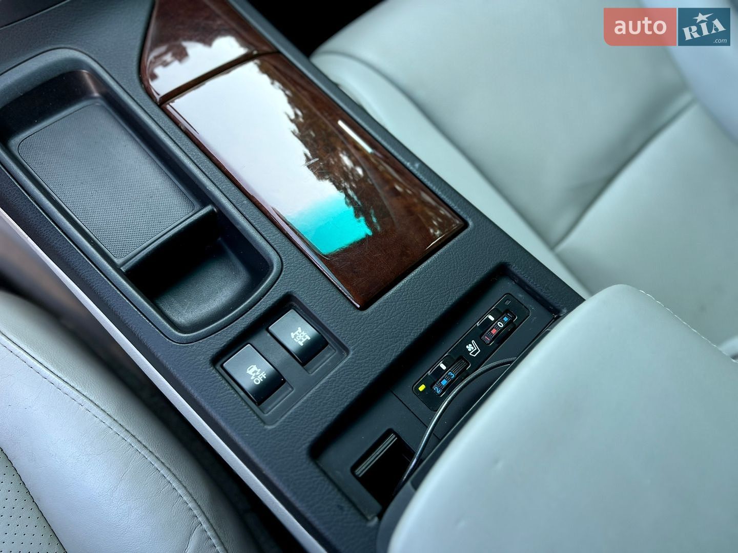 Lexus RX 2010 VIN 2T2BK1BA4AC072434 фото оголошення 31 з 32