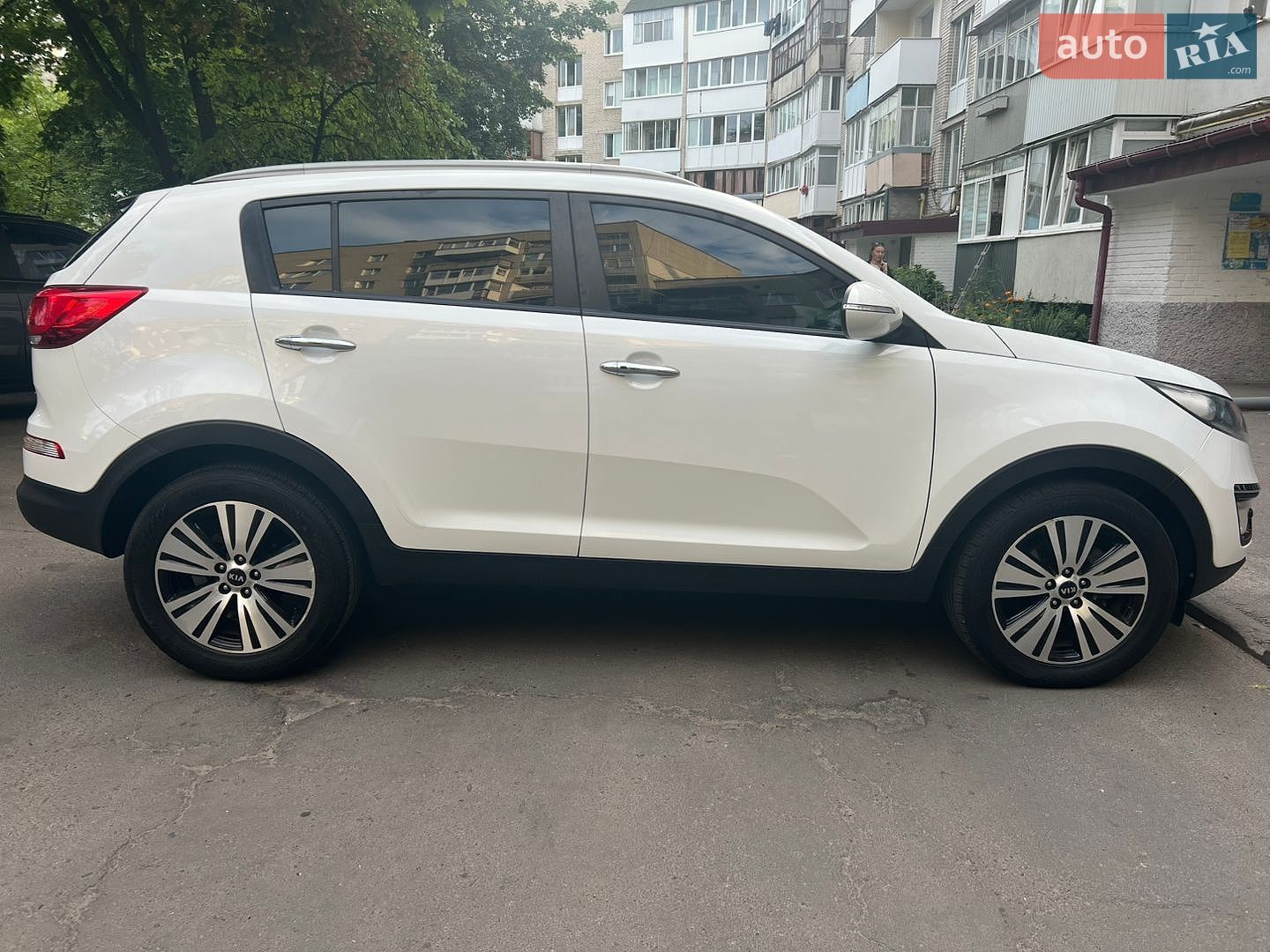Kia Sportage 2013 VIN KNAPE813BEK574242 фото оголошення 4 з 102