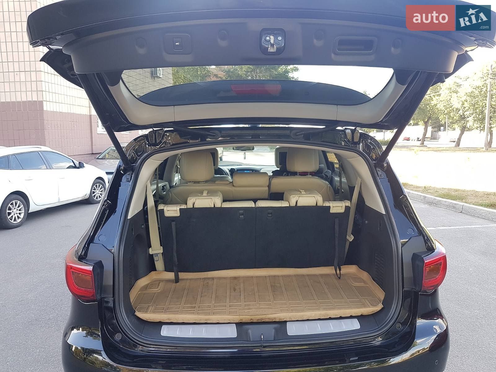Infiniti QX60 2016 VIN 5N1AL0MM4GC533692 фото оголошення 24 з 44