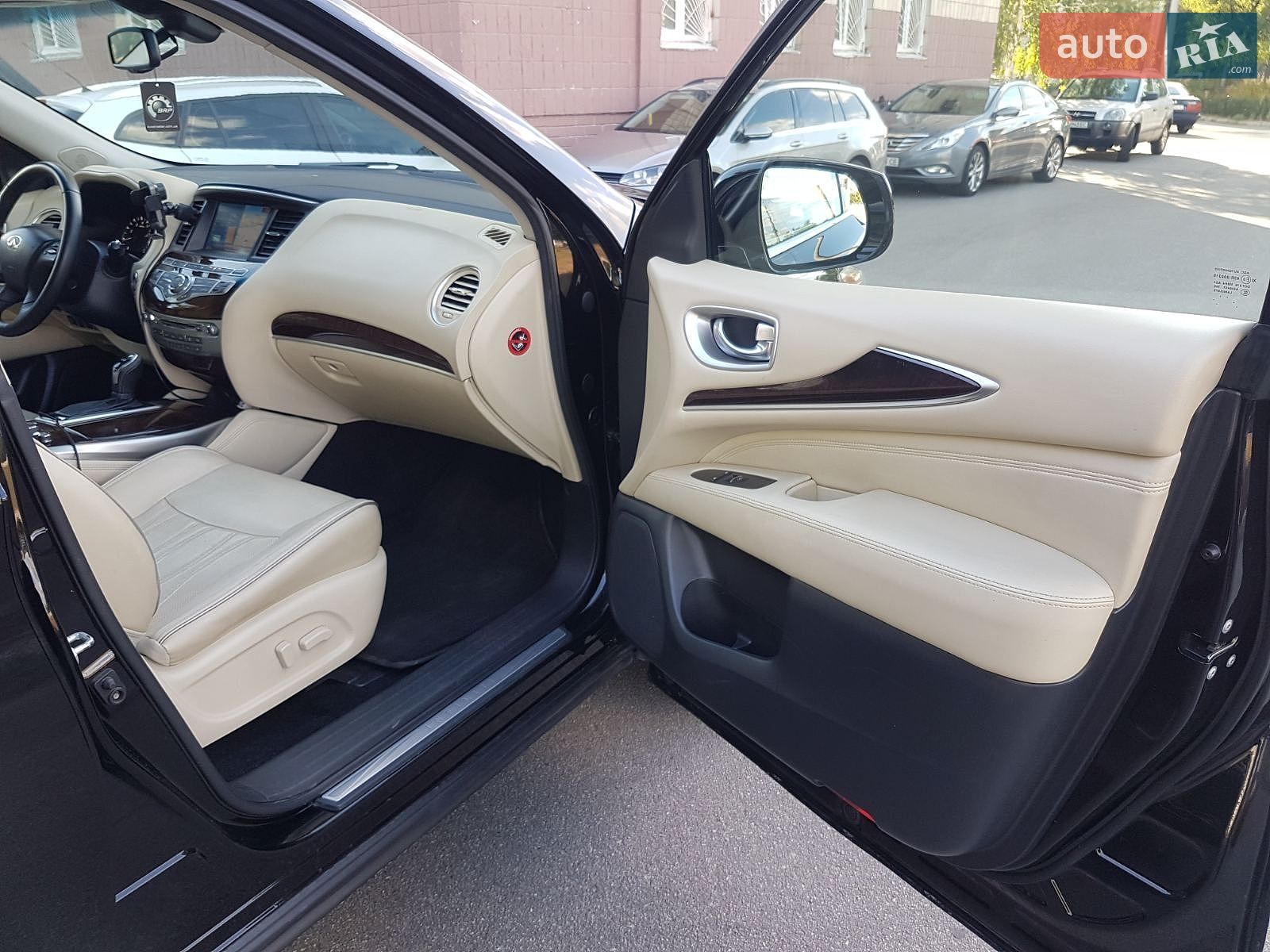 Infiniti QX60 2016 VIN 5N1AL0MM4GC533692 фото оголошення 28 з 44