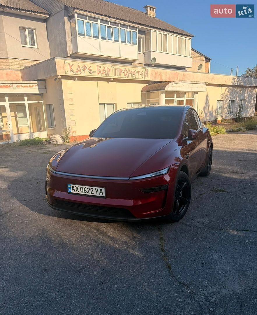 Tesla Model Y 2025 VIN 7SAYGDEE5TF329828 фото оголошення 2 з 37