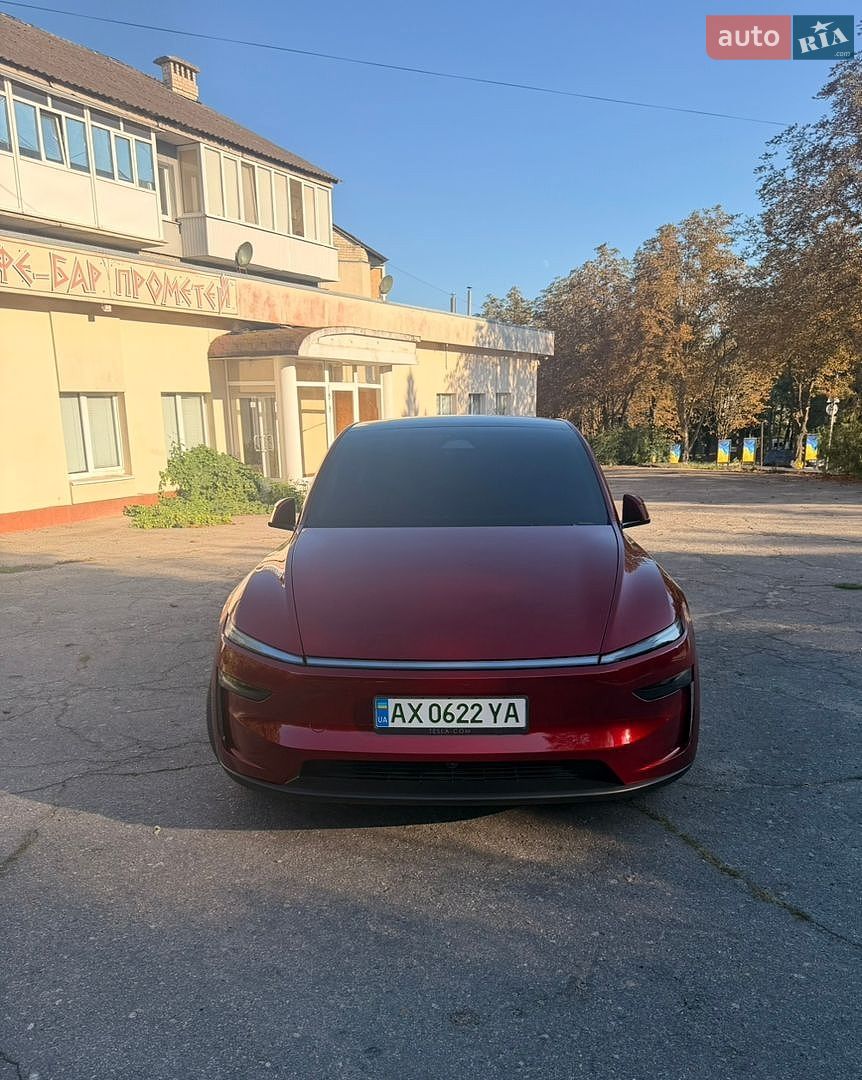 Tesla Model Y 2025 VIN 7SAYGDEE5TF329828 фото оголошення 6 з 37