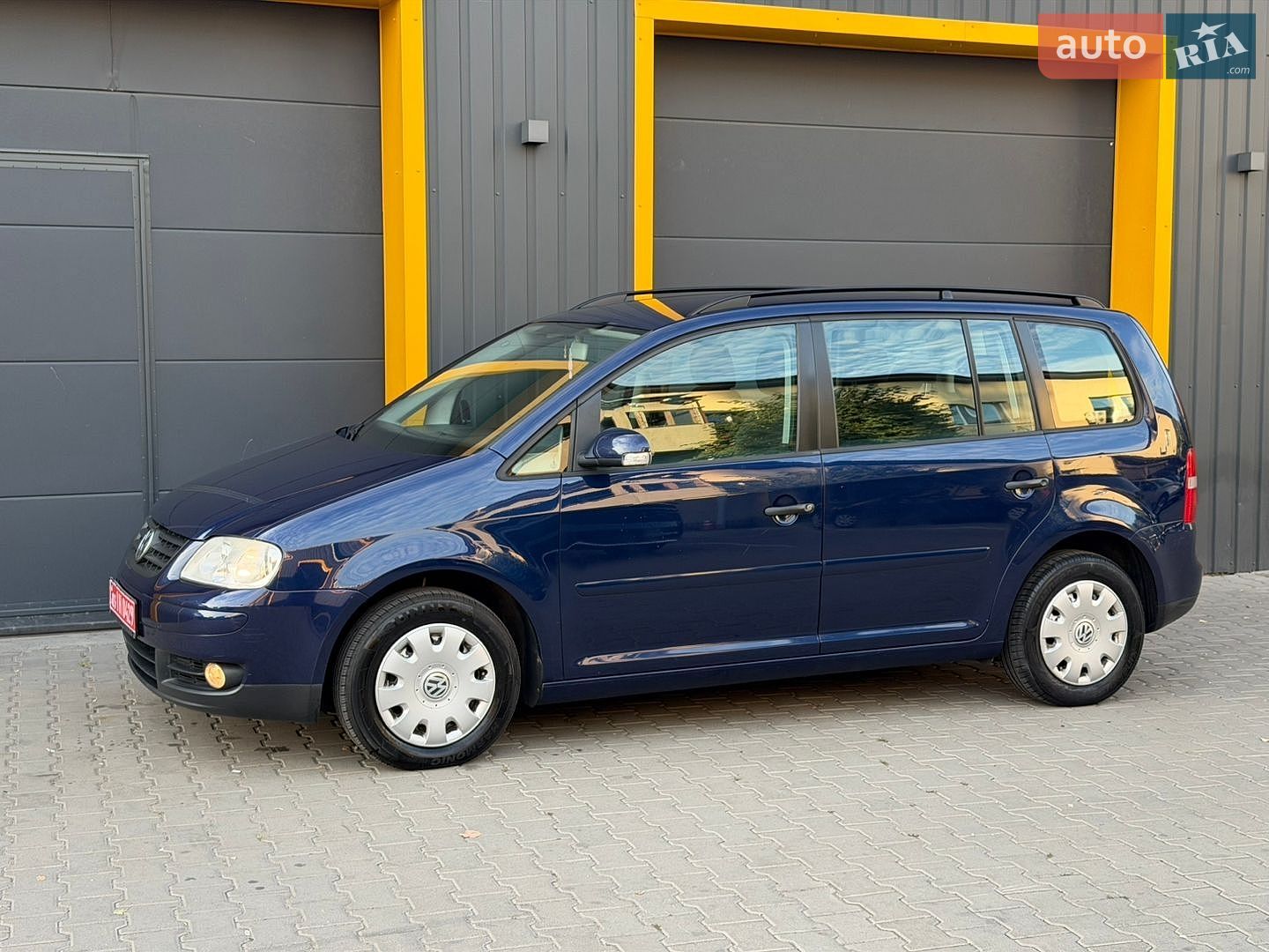 Volkswagen Touran 2006 VIN WVGZZZ1TZ6W053370 фото оголошення 2 з 29