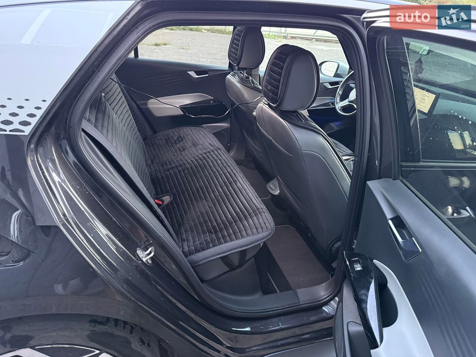 Volkswagen ID.3 2020 VIN WVWZZZE1ZMP002361 фото оголошення 2 з 22