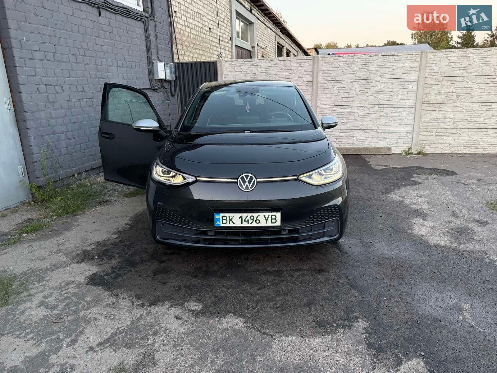 Volkswagen ID.3 2020 VIN WVWZZZE1ZMP002361 фото оголошення 5 з 22