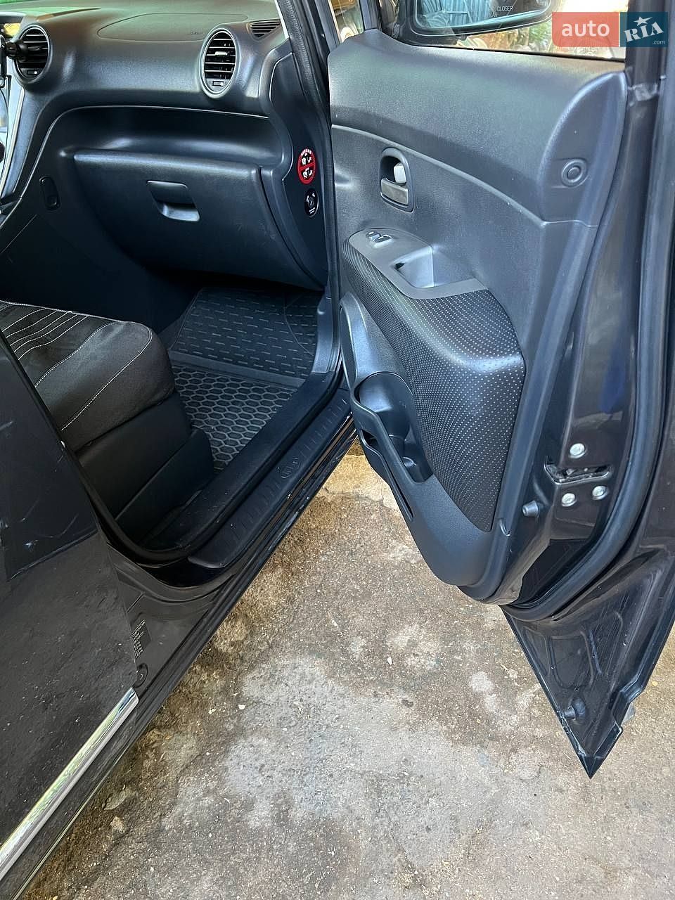Kia Carens 2008 VIN KNEFG52128K204131 фото оголошення 15 з 20