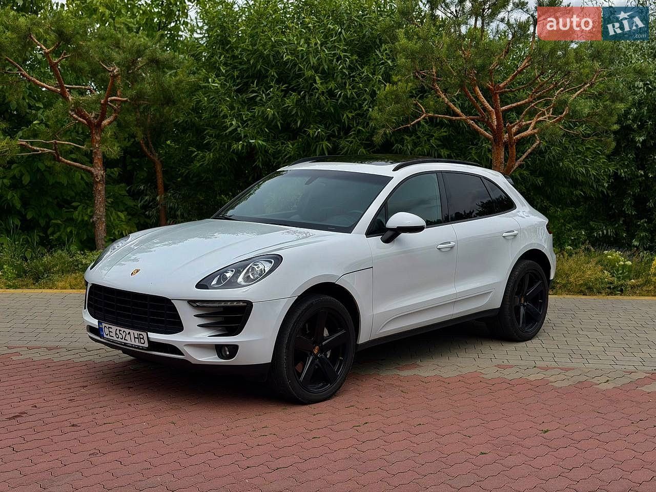 Porsche Macan 2015 VIN WP1AB2A56FLB71720 фото оголошення 2 з 34
