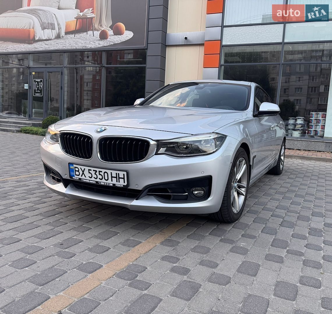BMW 3 Series 2017 VIN WBA8Z9C57JG828721 фото оголошення 3 з 15