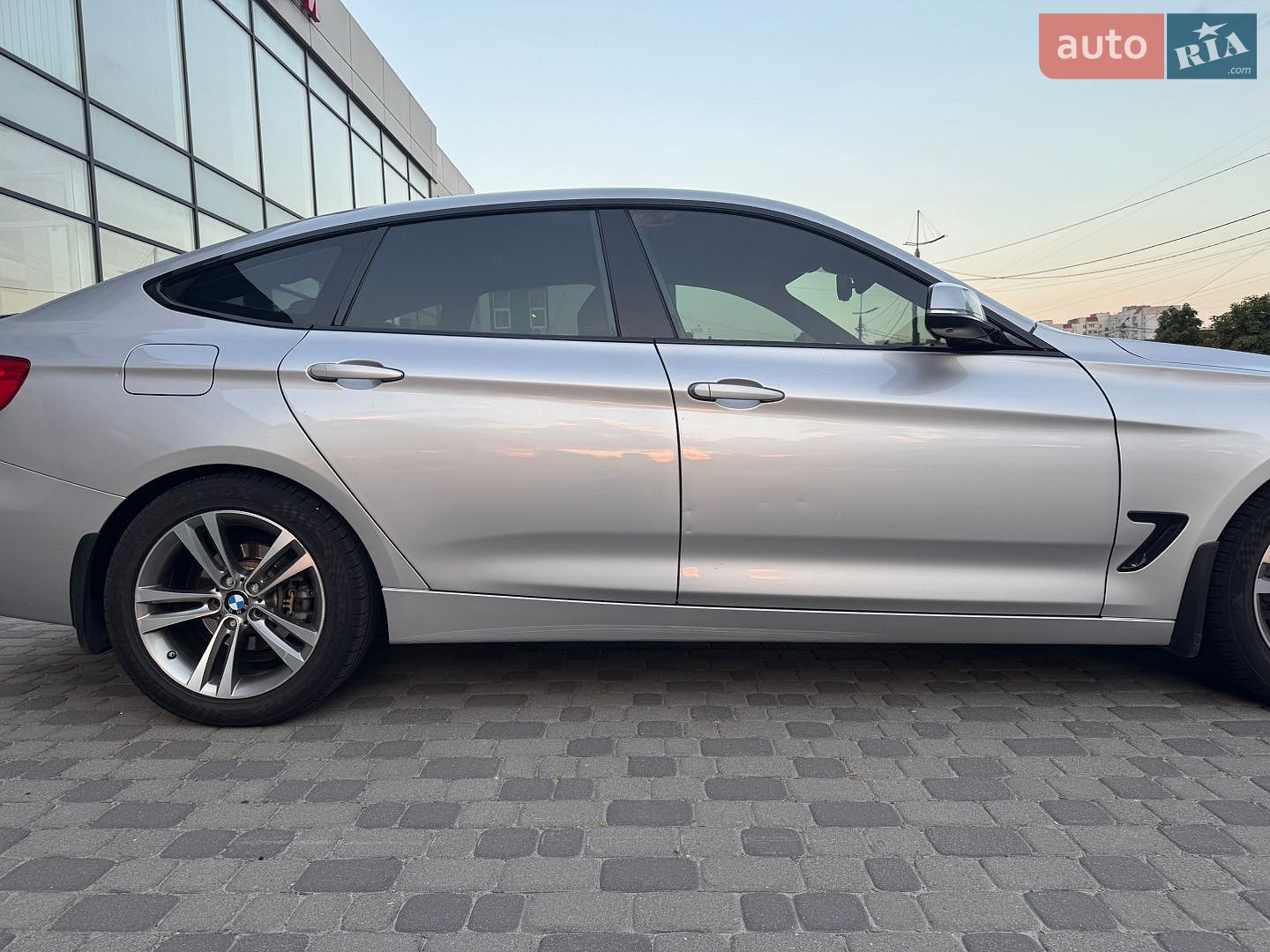 BMW 3 Series 2017 VIN WBA8Z9C57JG828721 фото оголошення 6 з 15